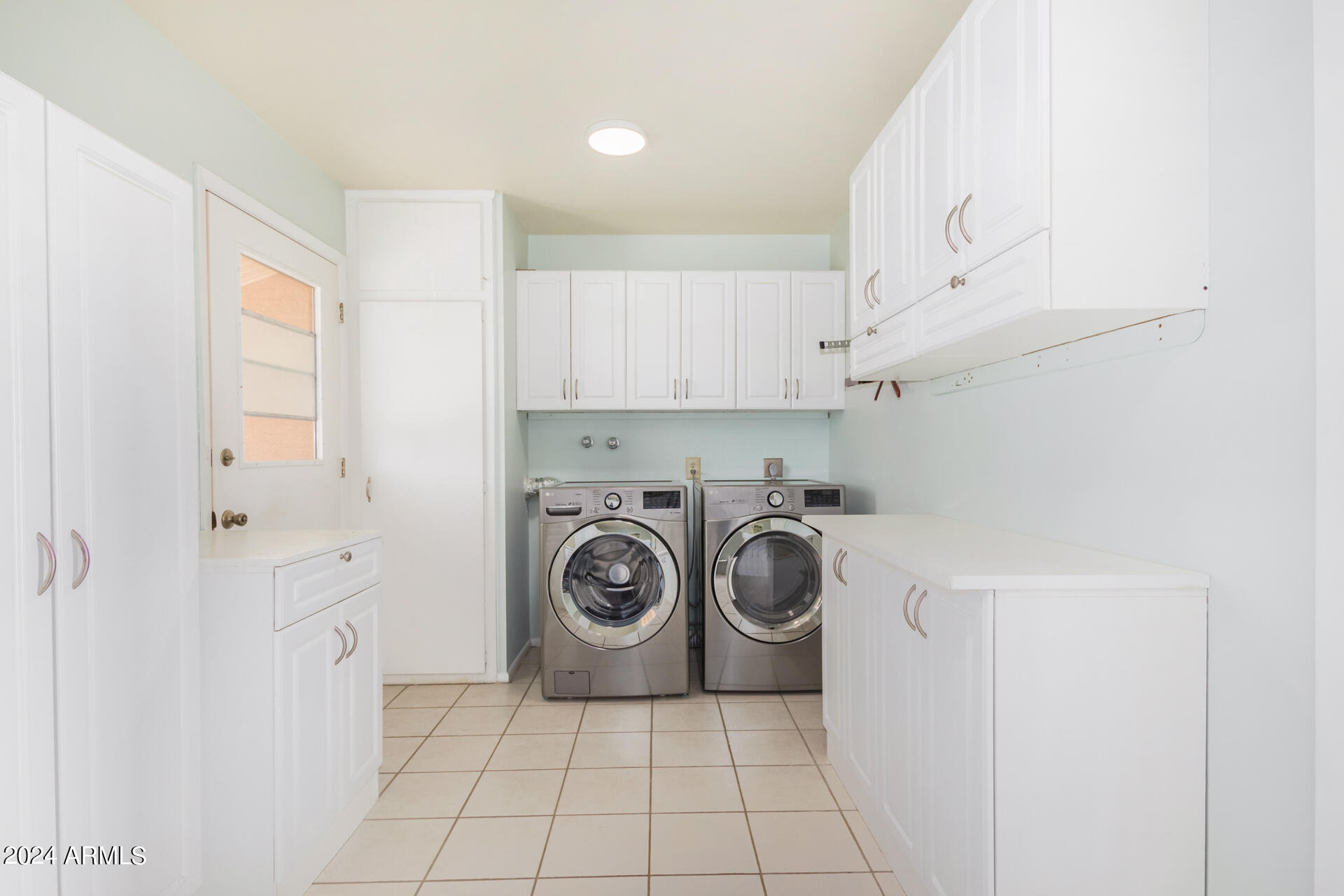 10401 W RIDGEVIEW Road