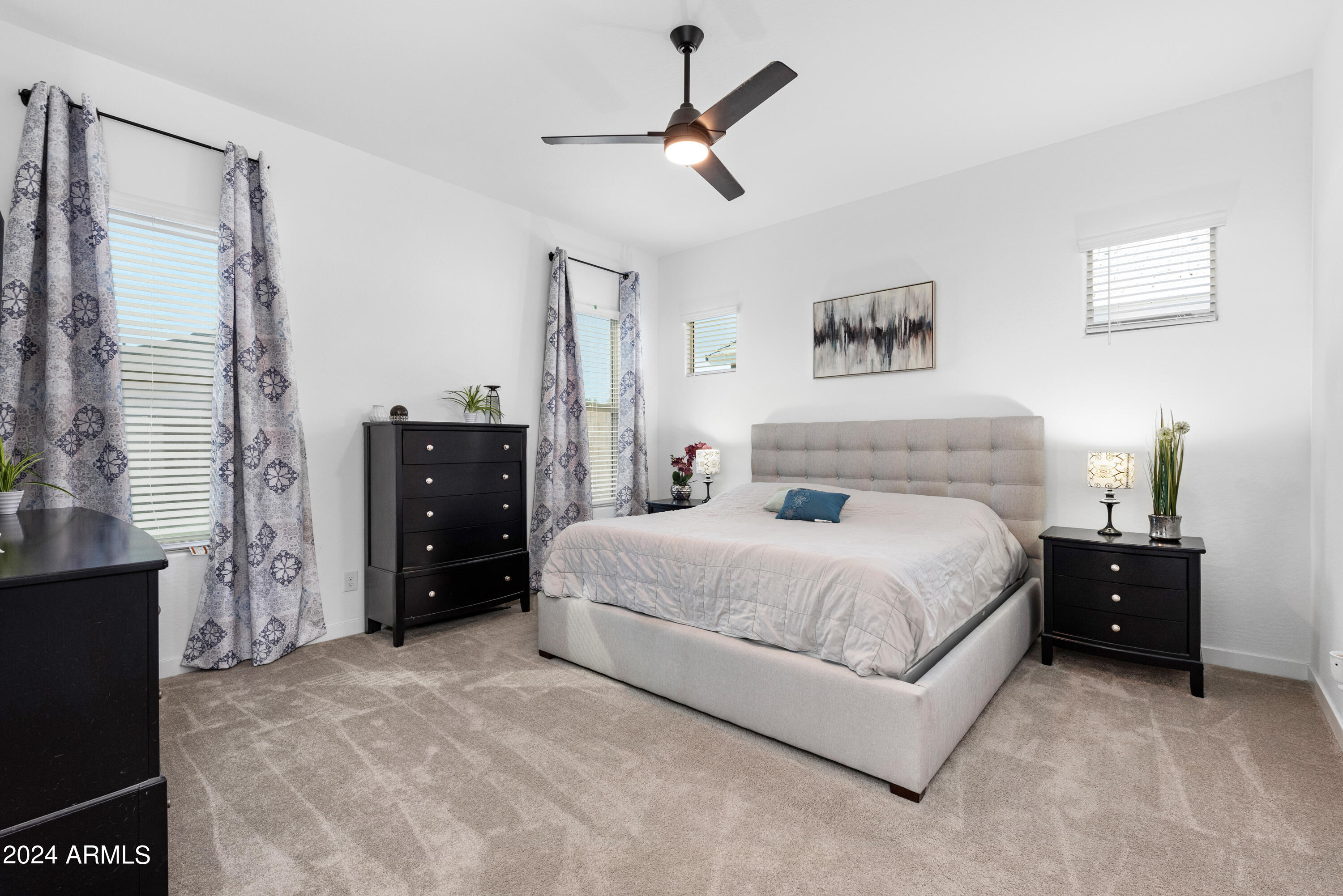 18985 W DESERT HILLS Drive