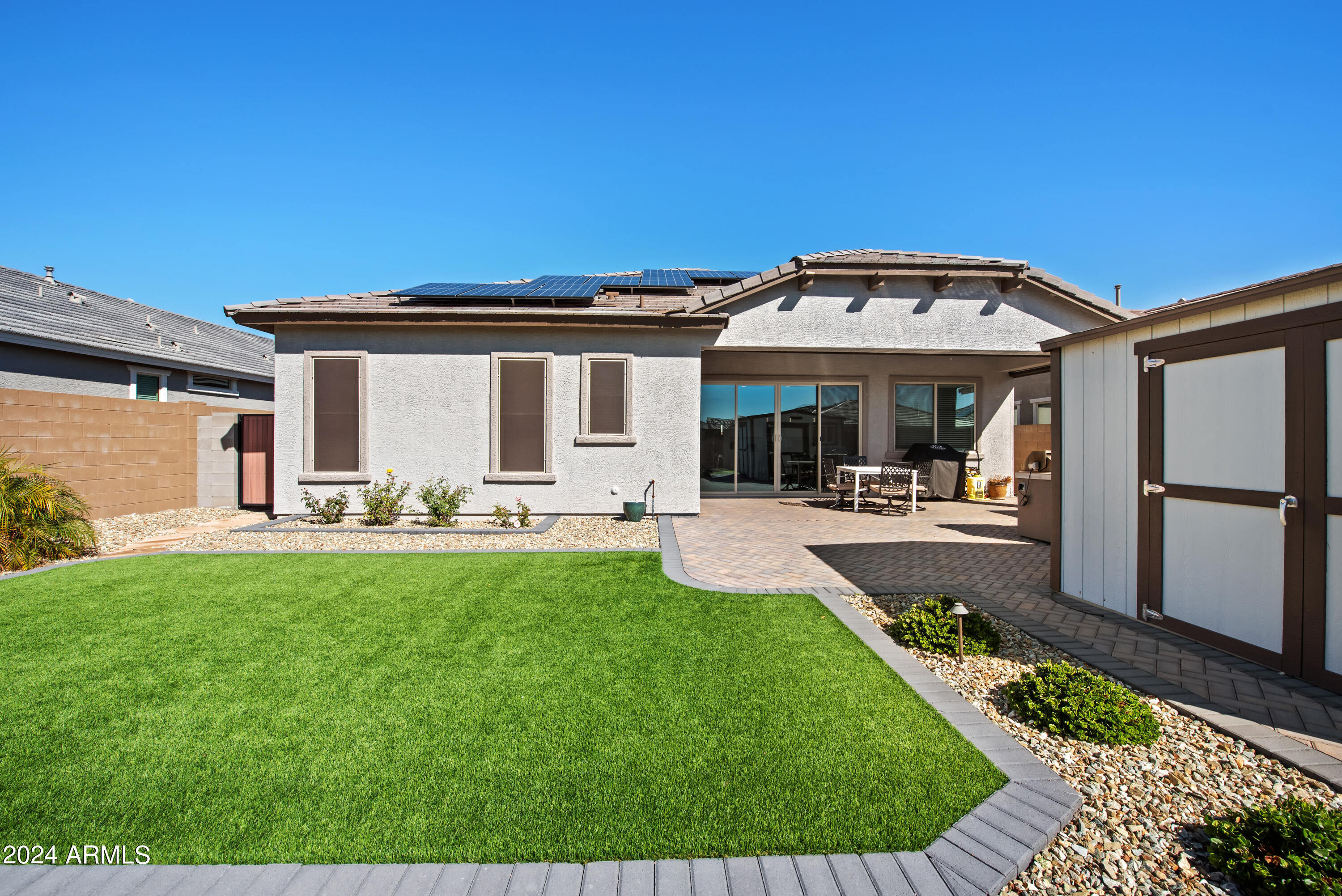 18985 W DESERT HILLS Drive