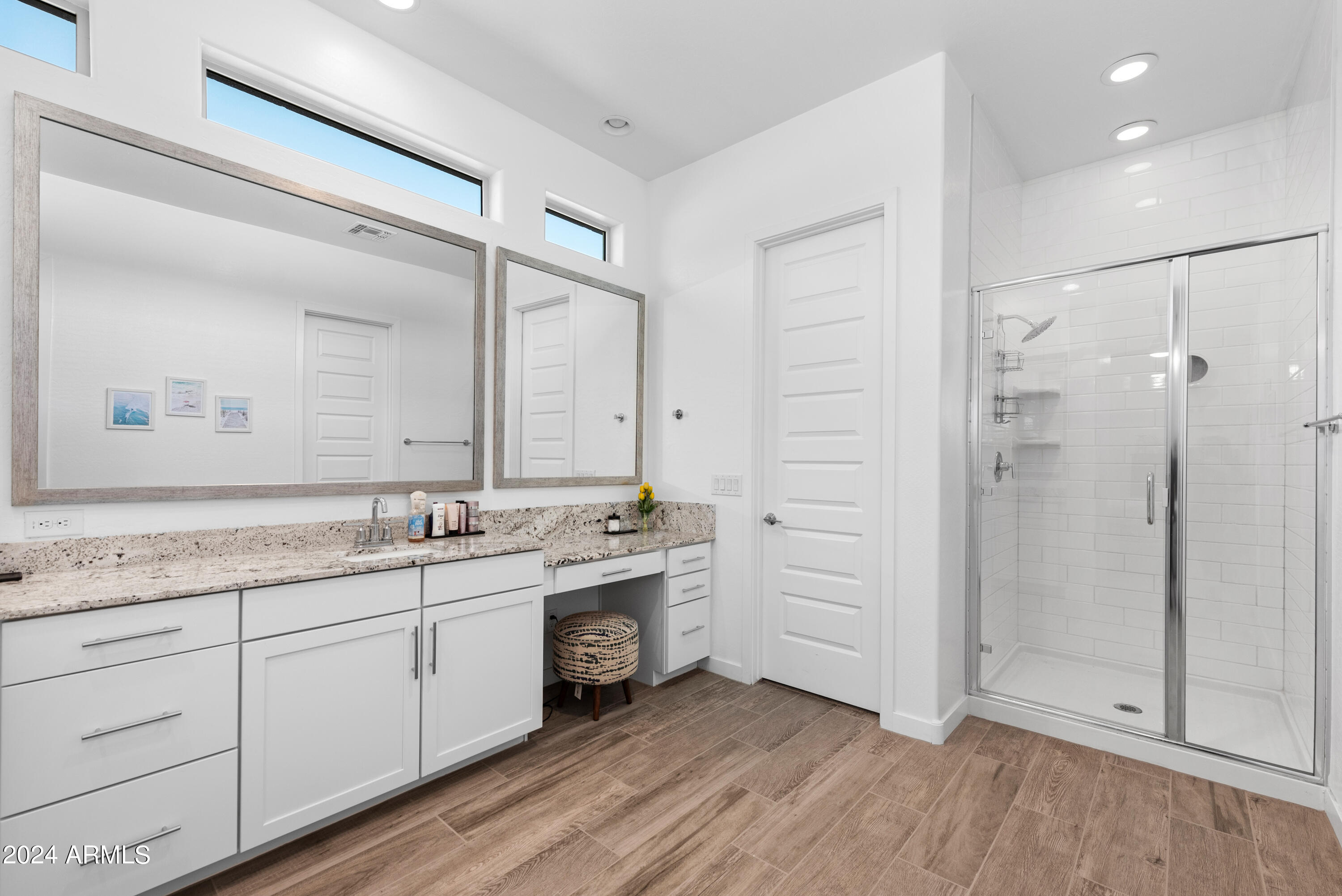 18985 W DESERT HILLS Drive