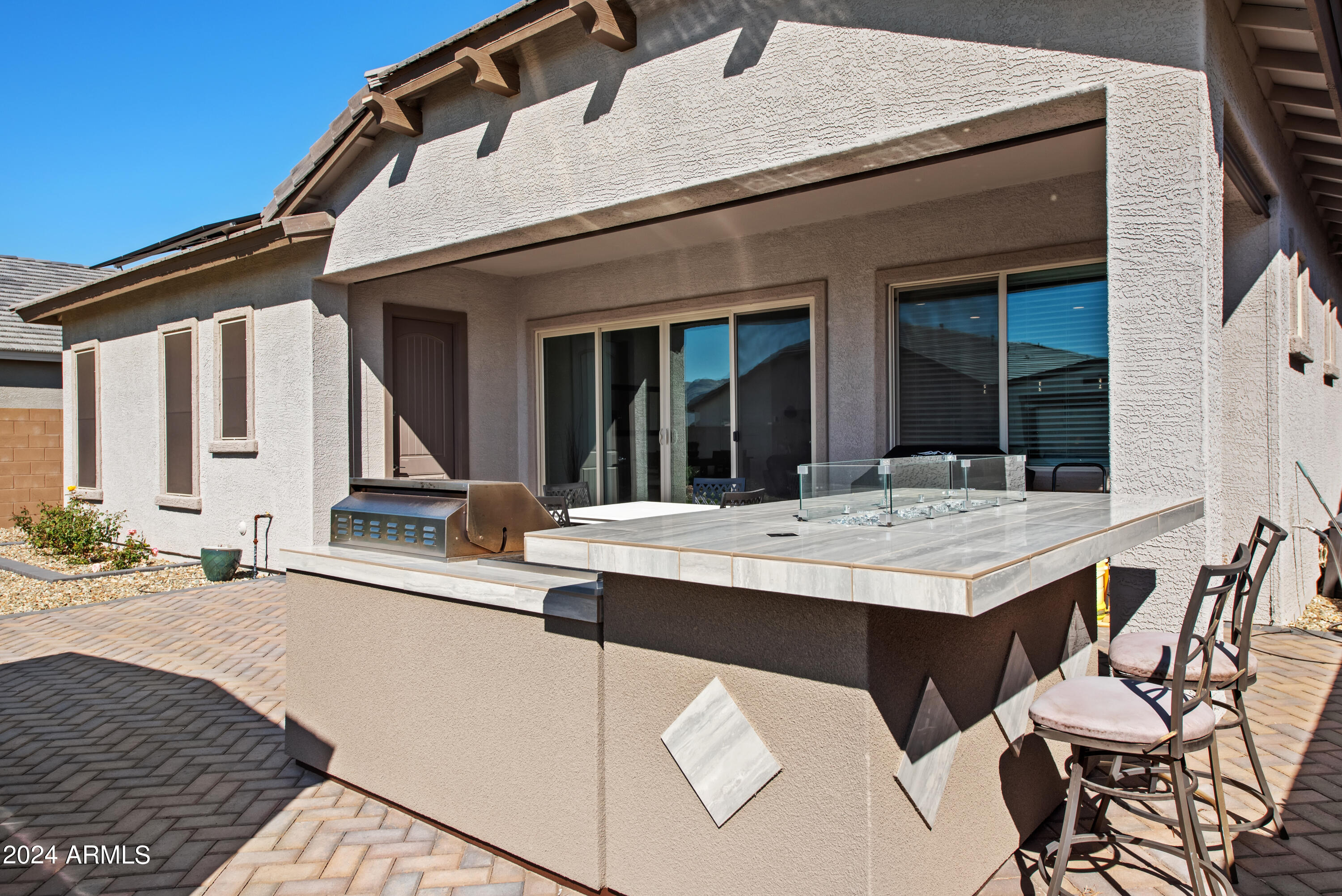 18985 W DESERT HILLS Drive