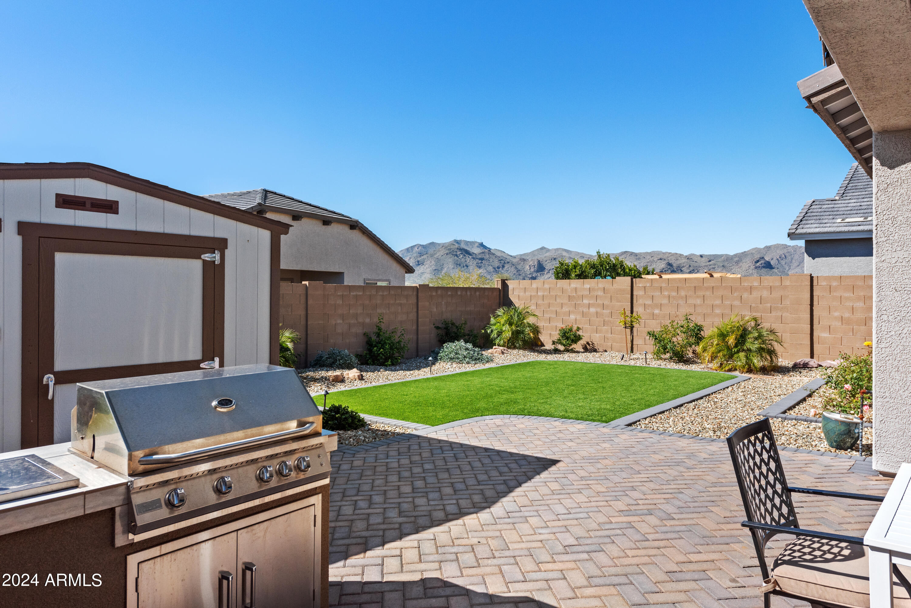 18985 W DESERT HILLS Drive