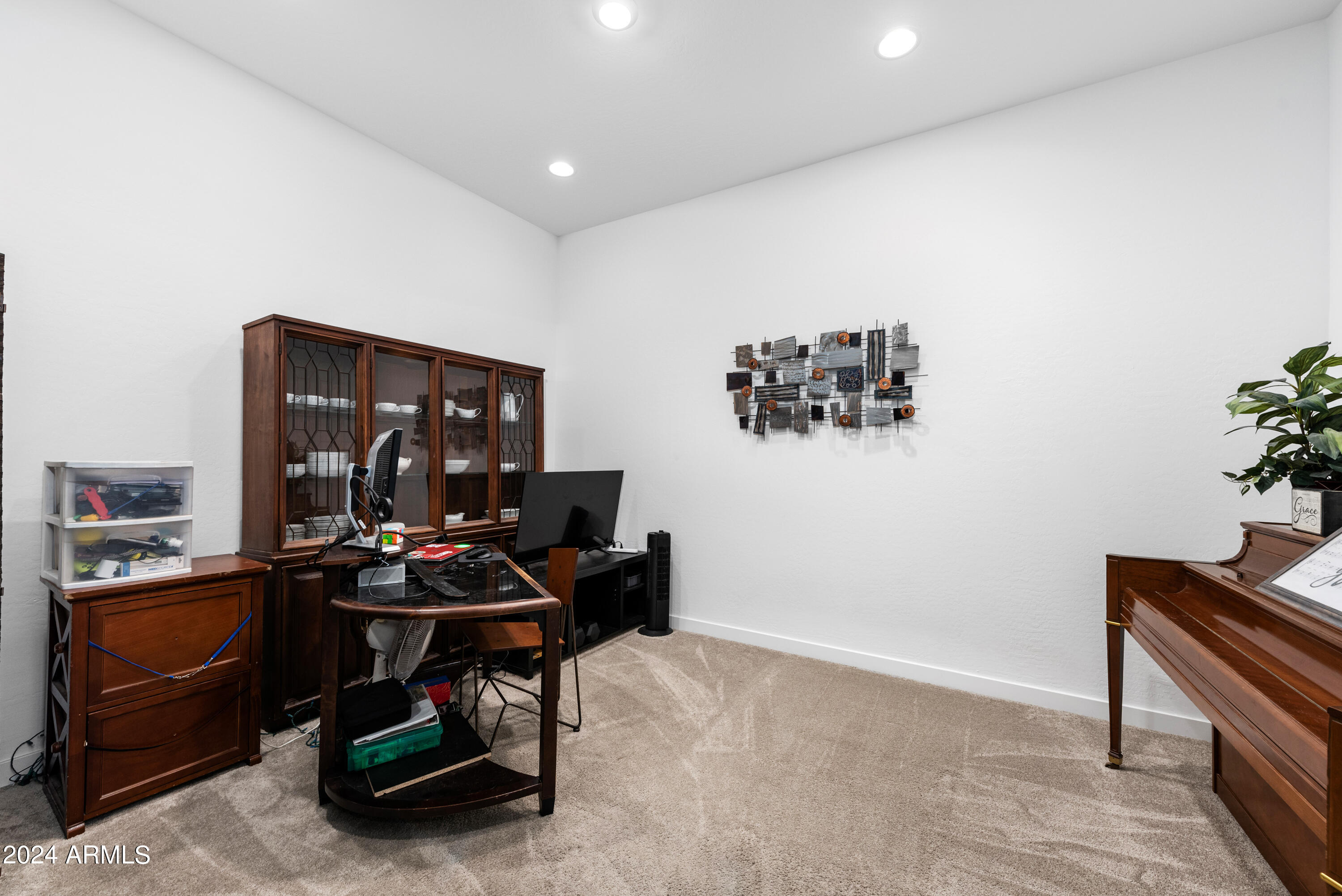 18985 W DESERT HILLS Drive