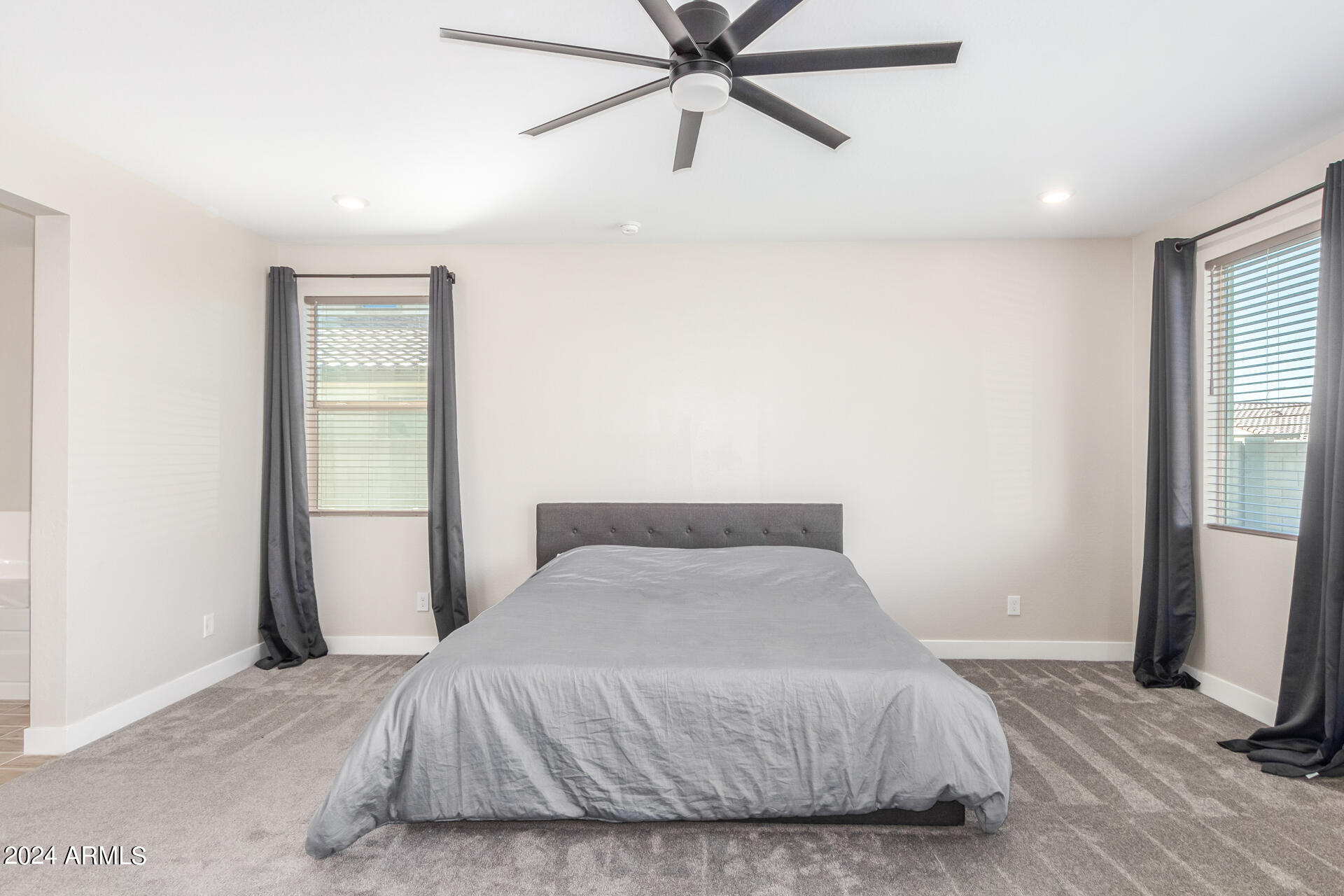 11684 W PARKWAY Lane