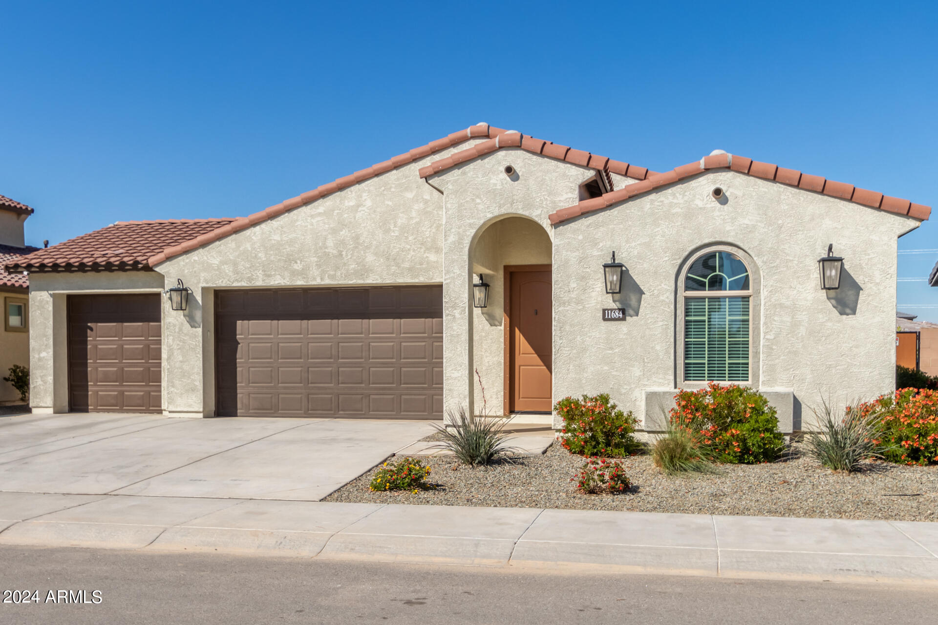 11684 W PARKWAY Lane