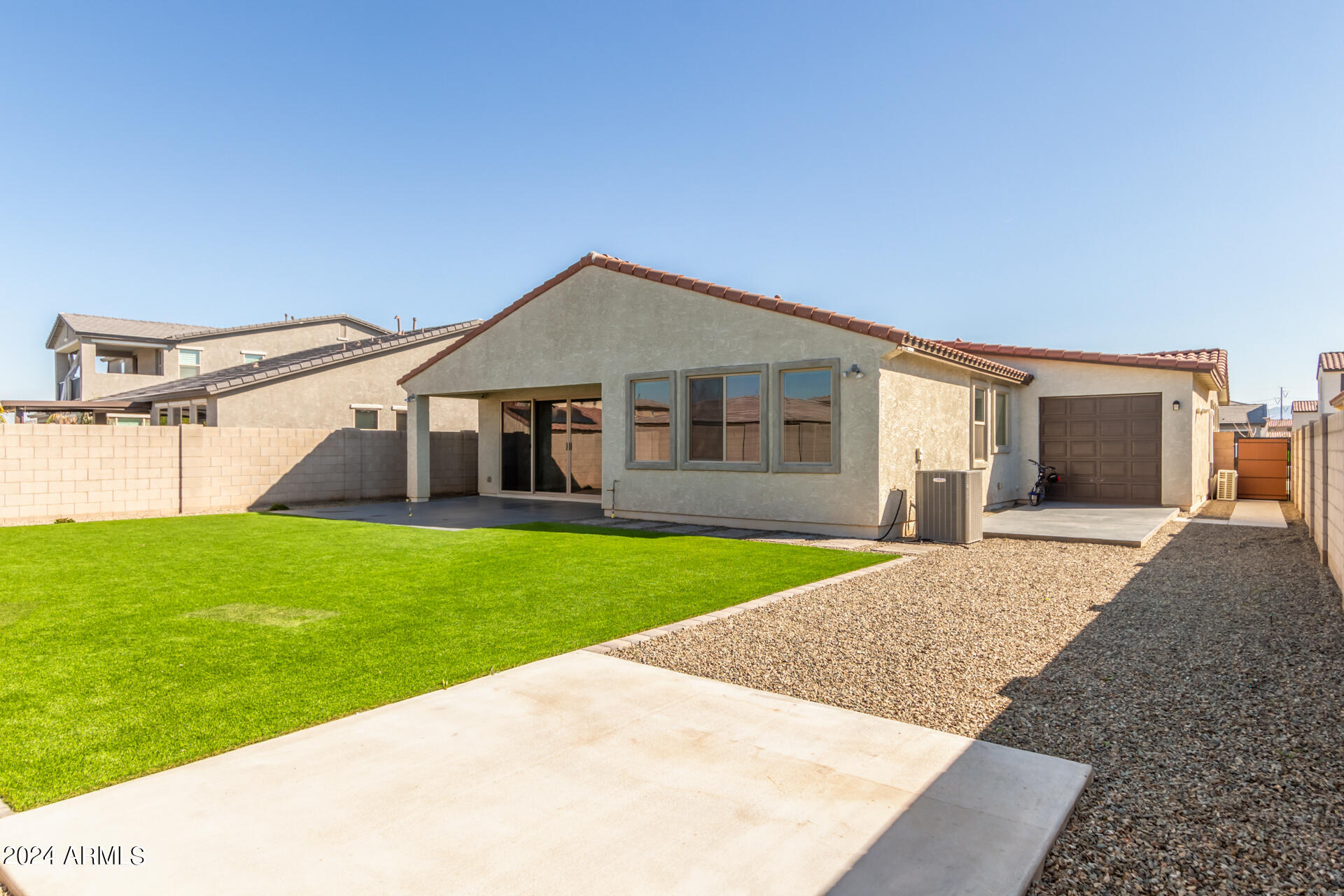 11684 W PARKWAY Lane