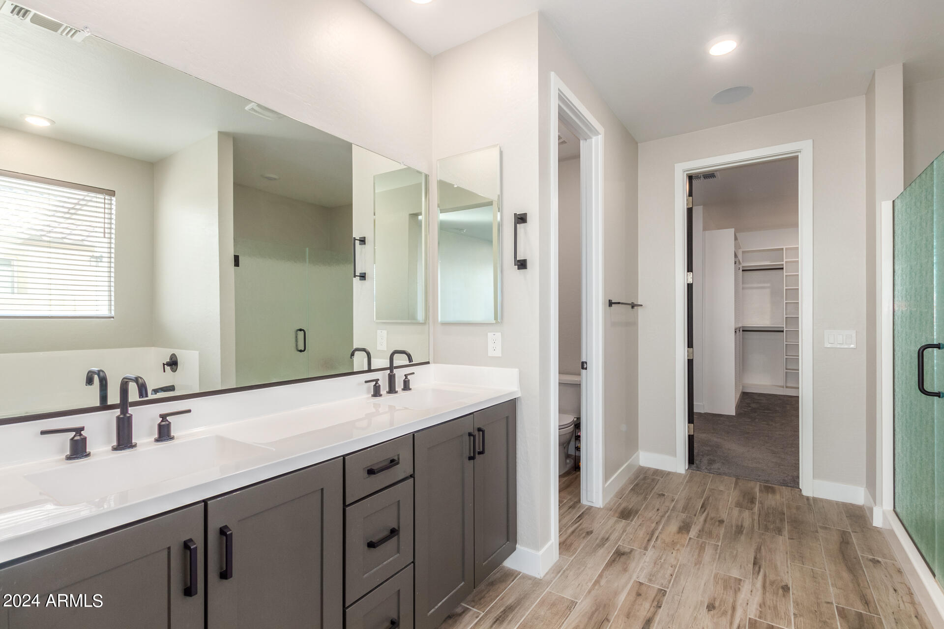 11684 W PARKWAY Lane