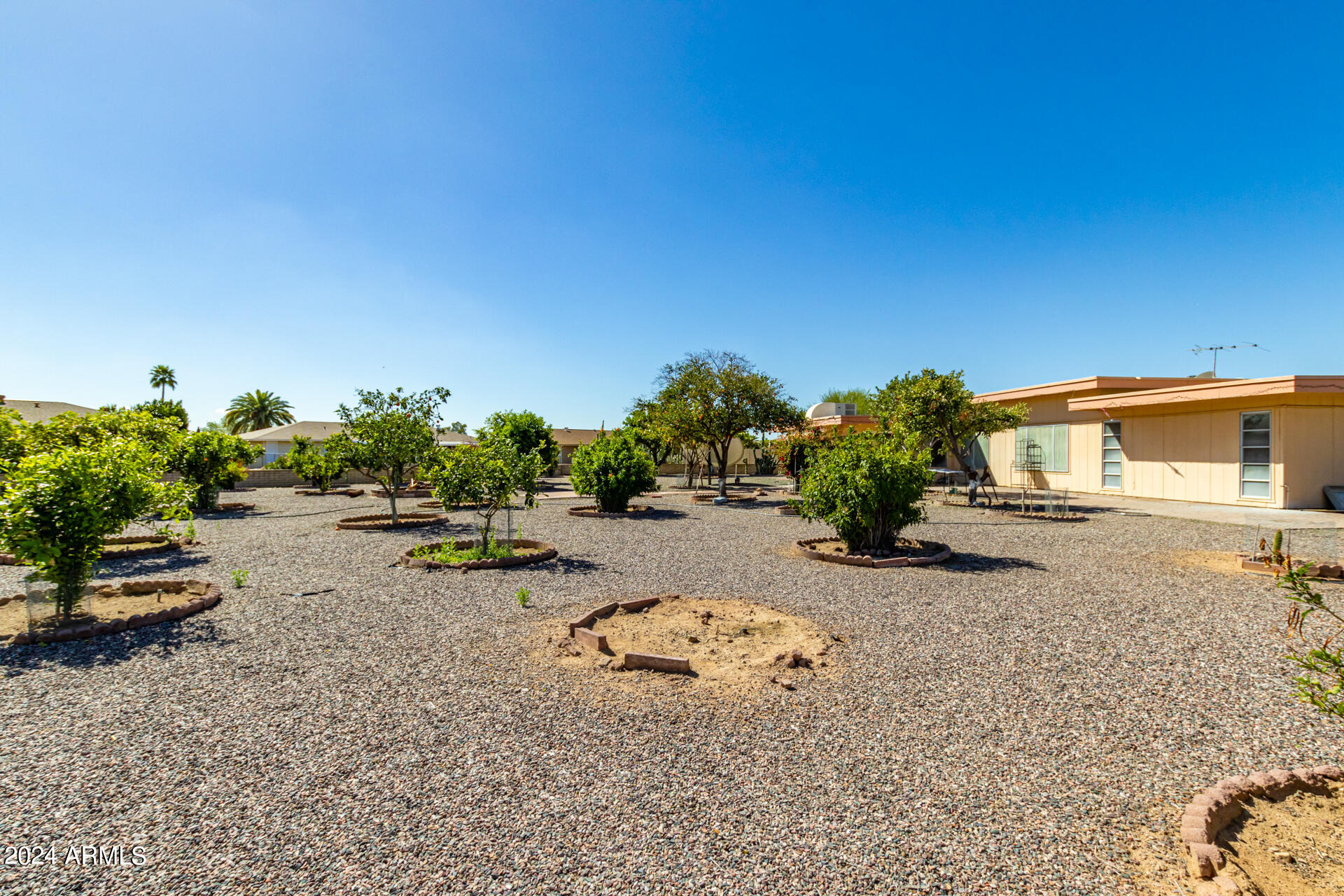 9526 W CEDAR HILL Circle