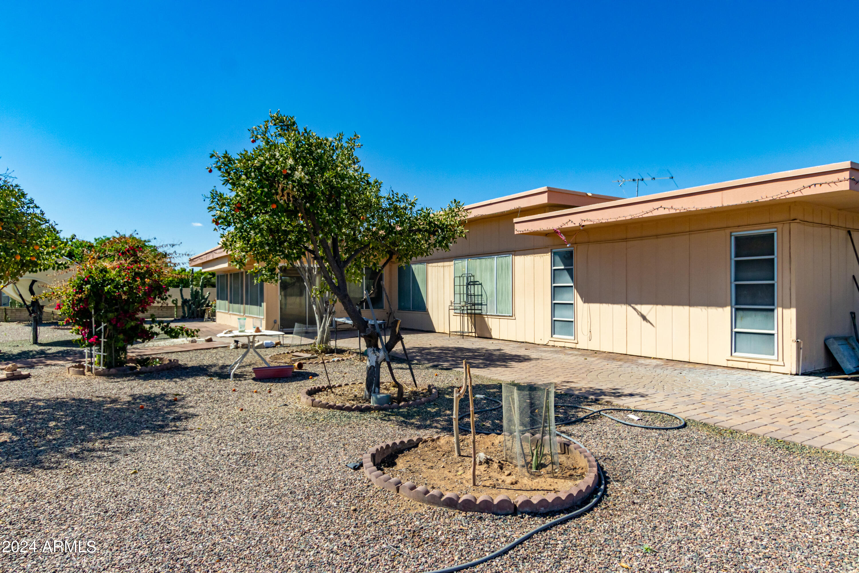 9526 W CEDAR HILL Circle