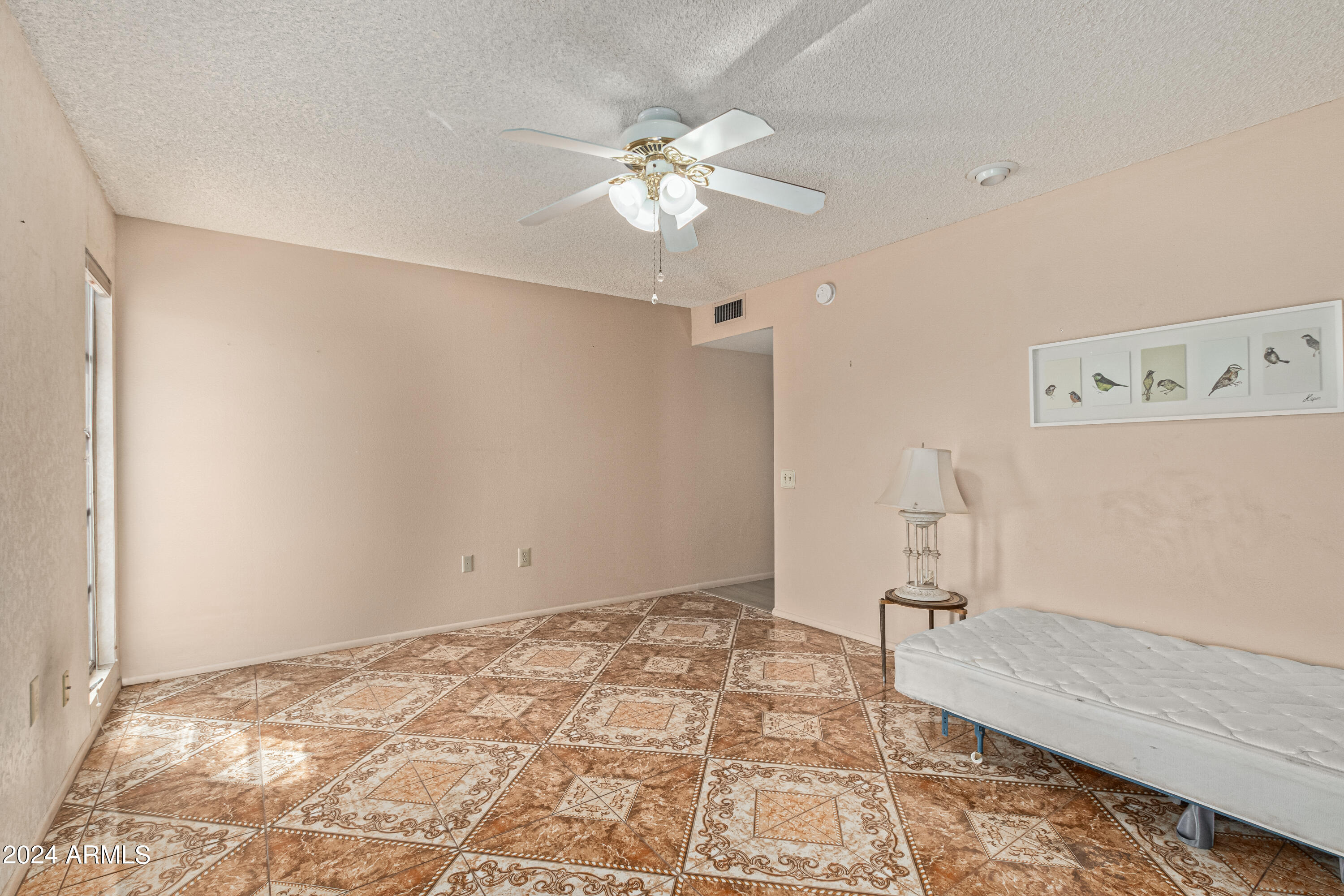 9526 W CEDAR HILL Circle