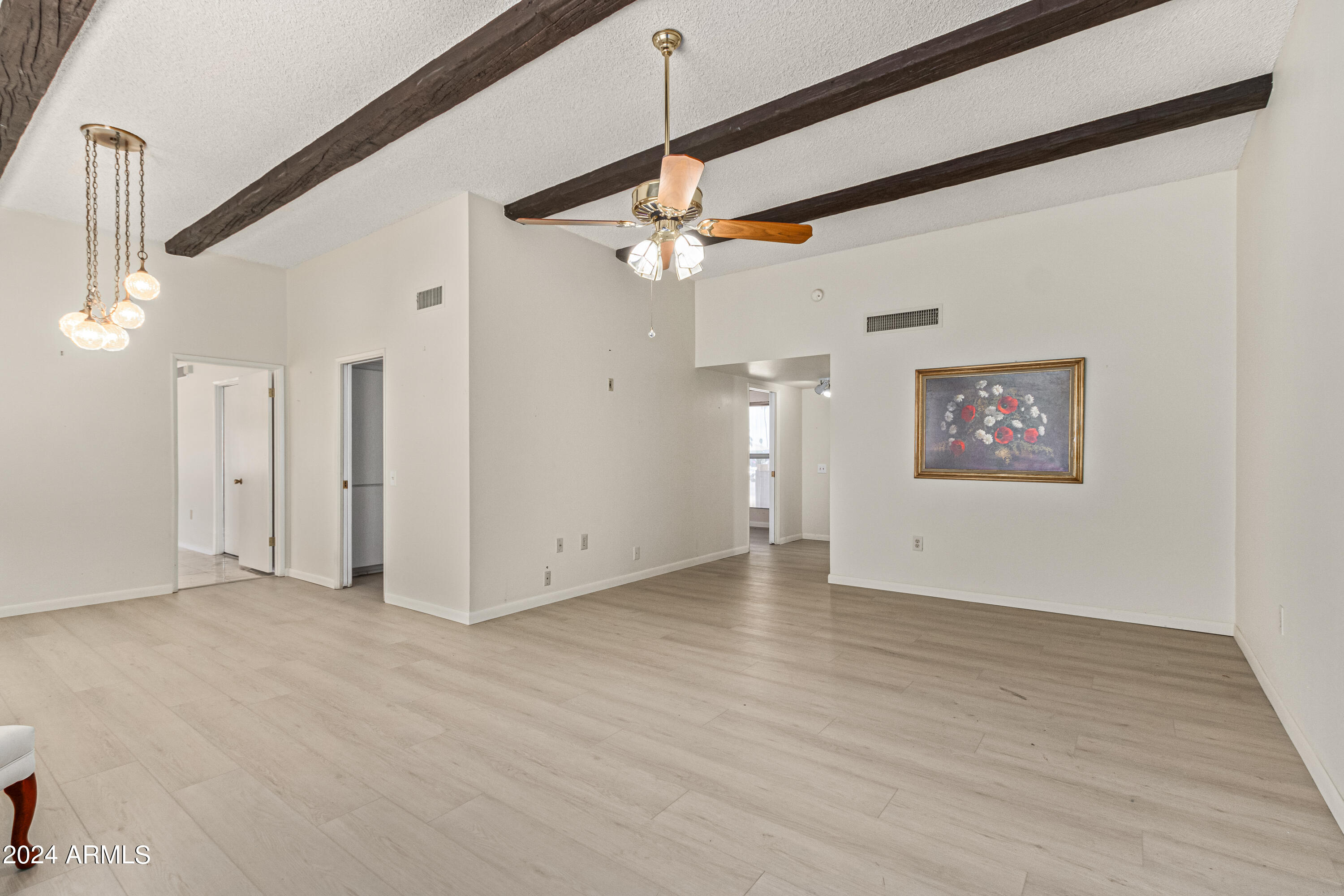 9526 W CEDAR HILL Circle