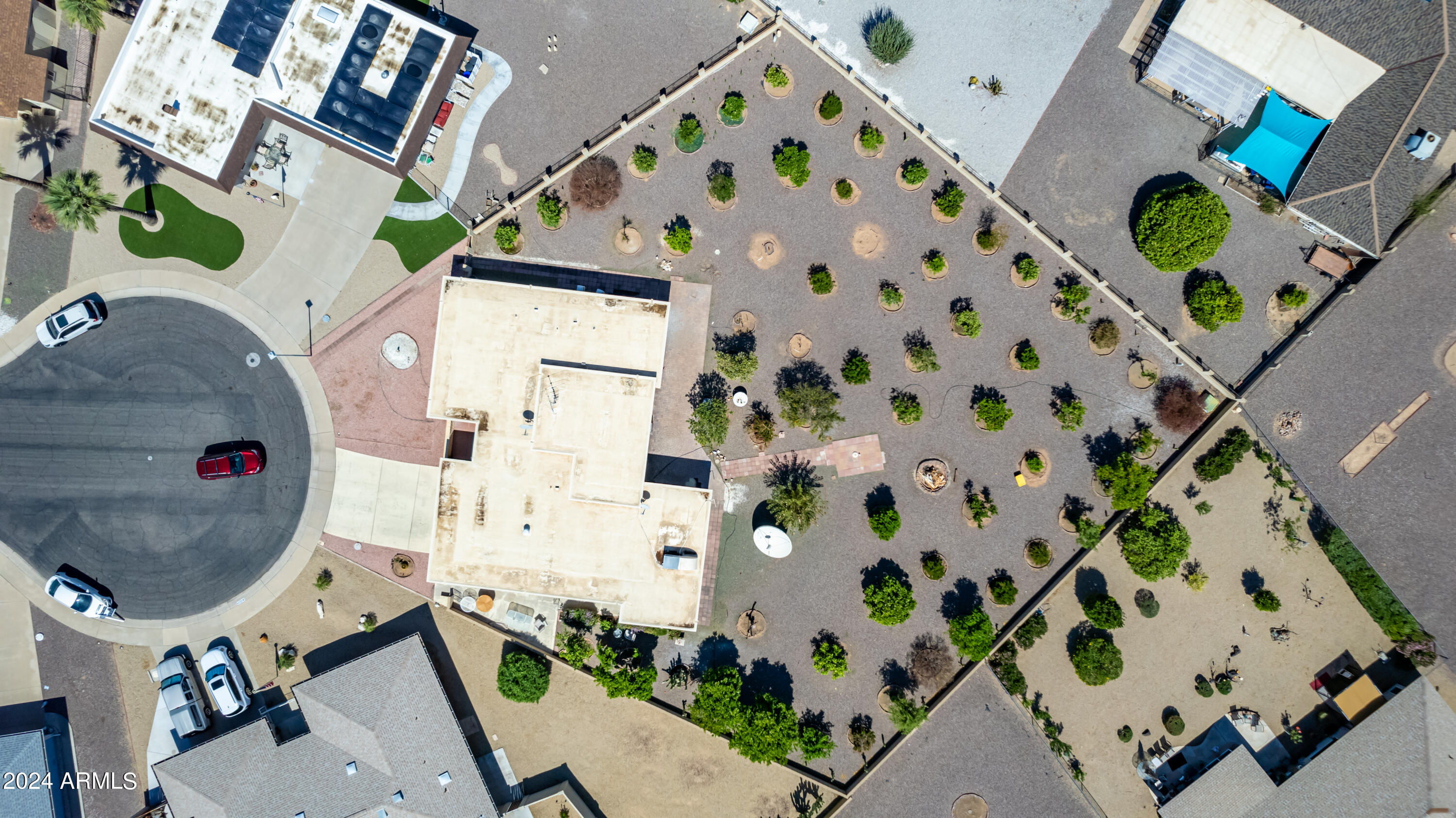 9526 W CEDAR HILL Circle