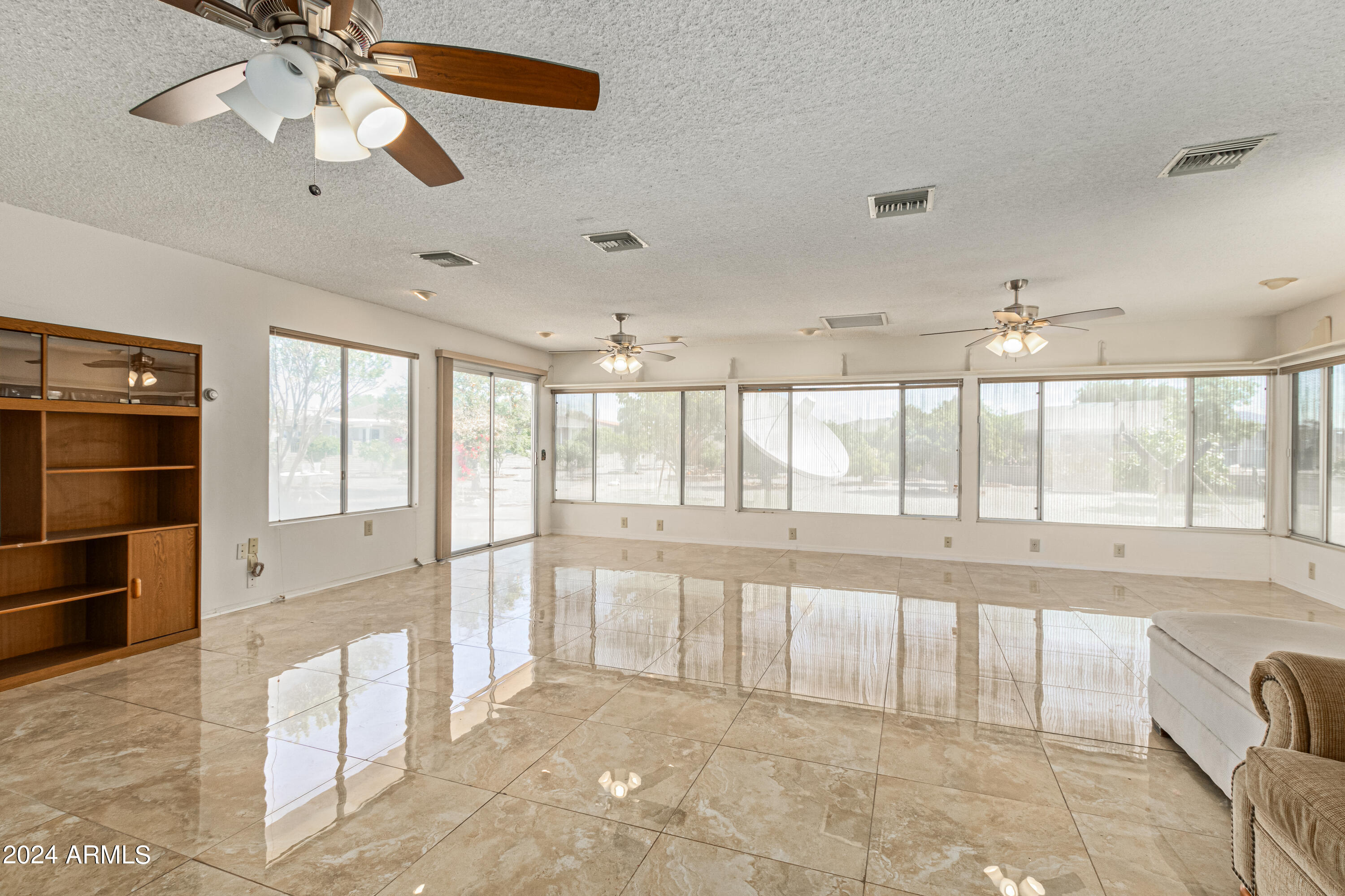 9526 W CEDAR HILL Circle