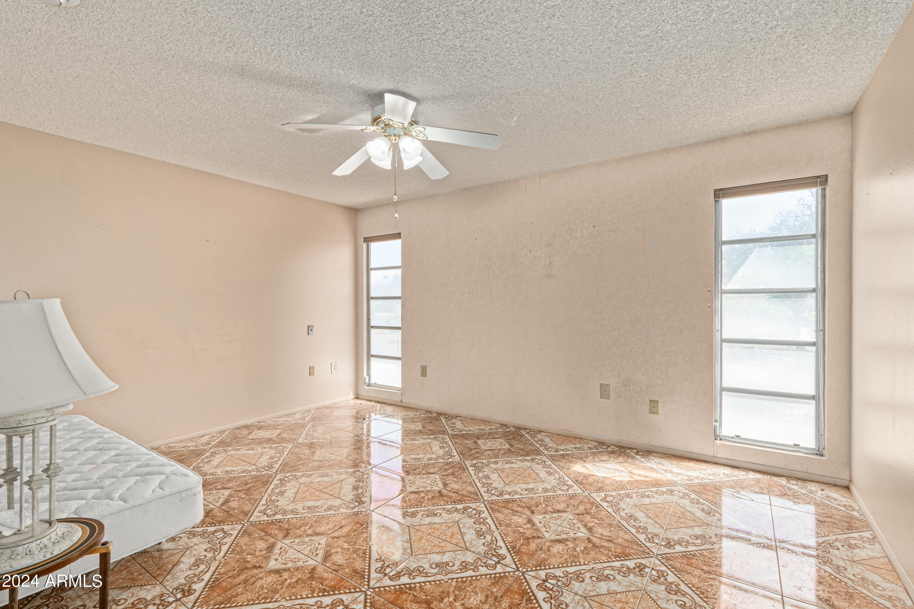 9526 W CEDAR HILL Circle