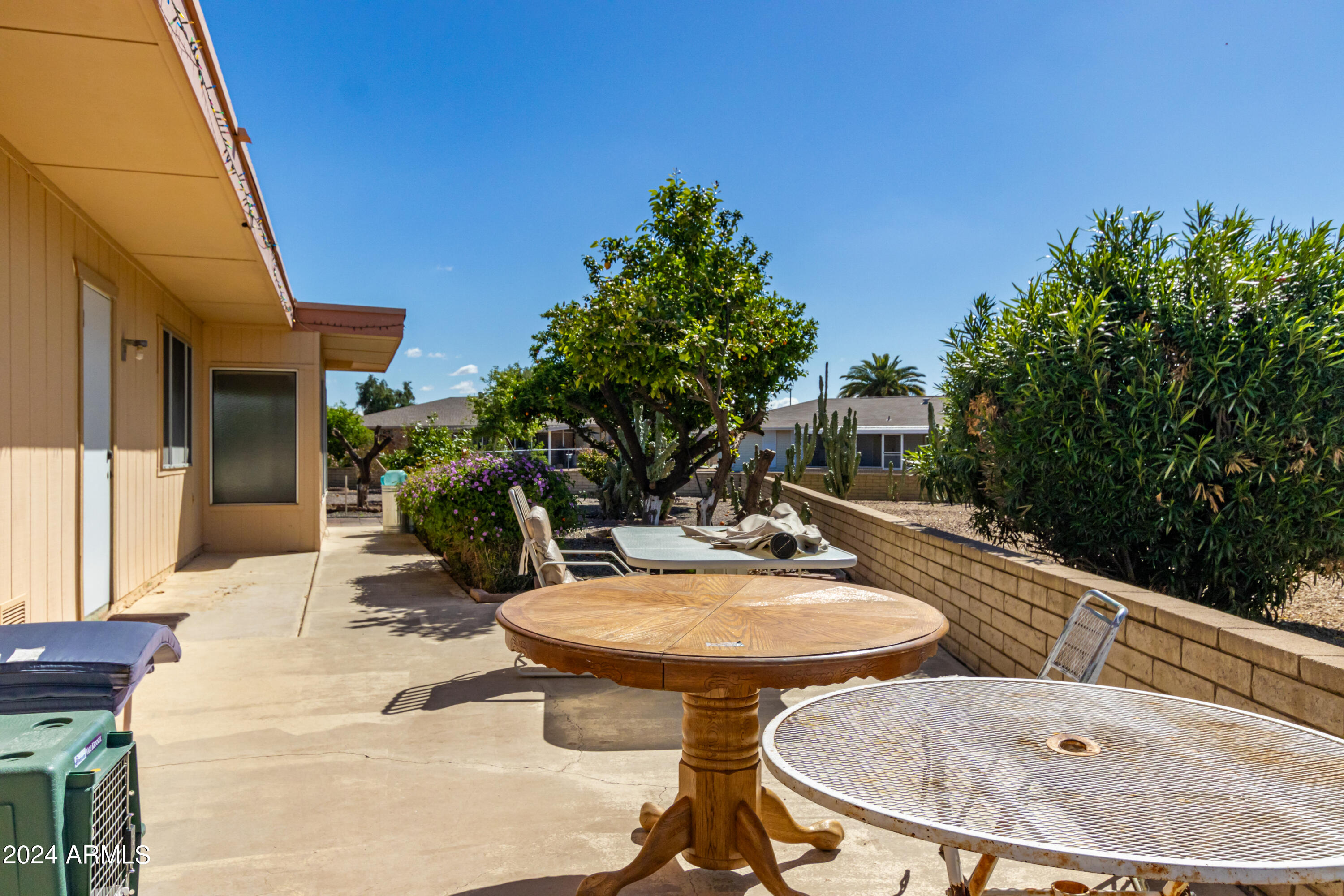 9526 W CEDAR HILL Circle