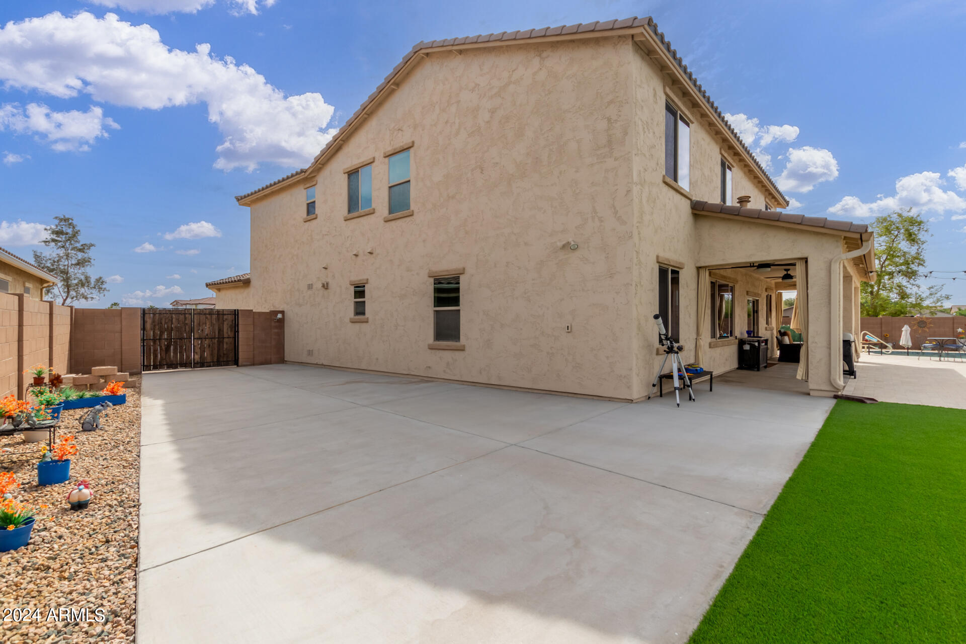 40866 W PARKHILL Drive