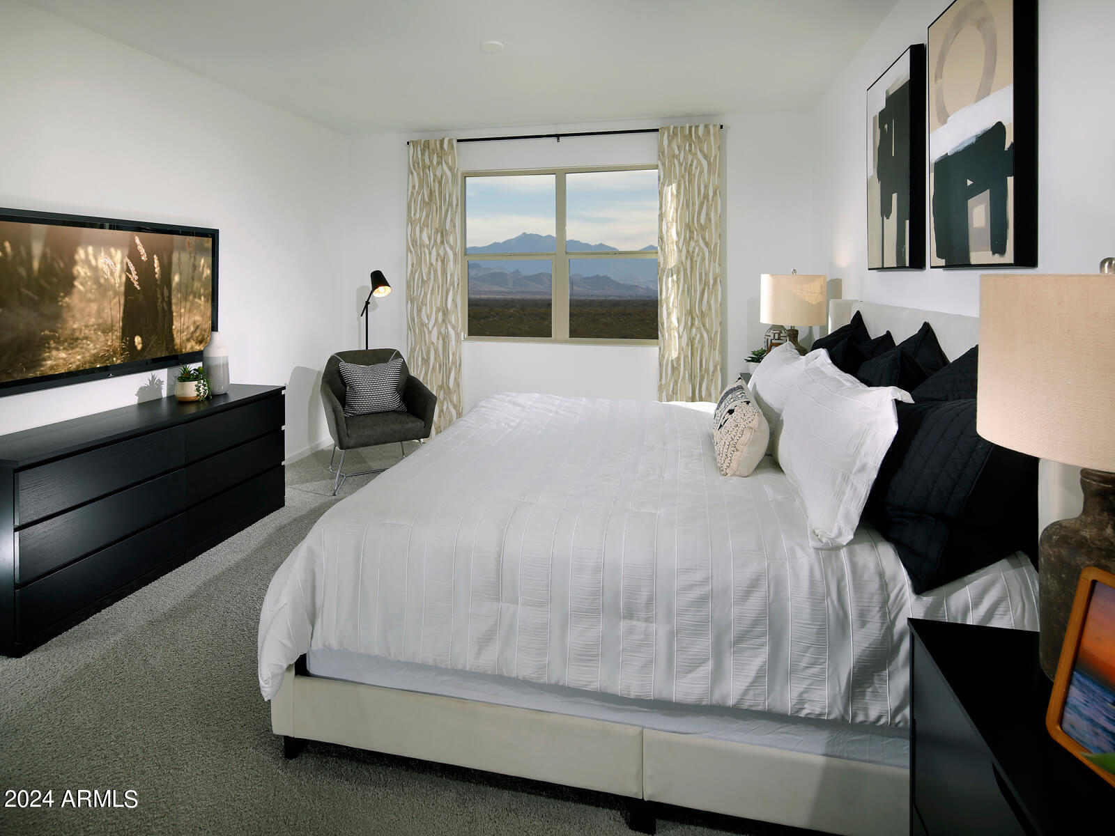 17358 W Mission Lane