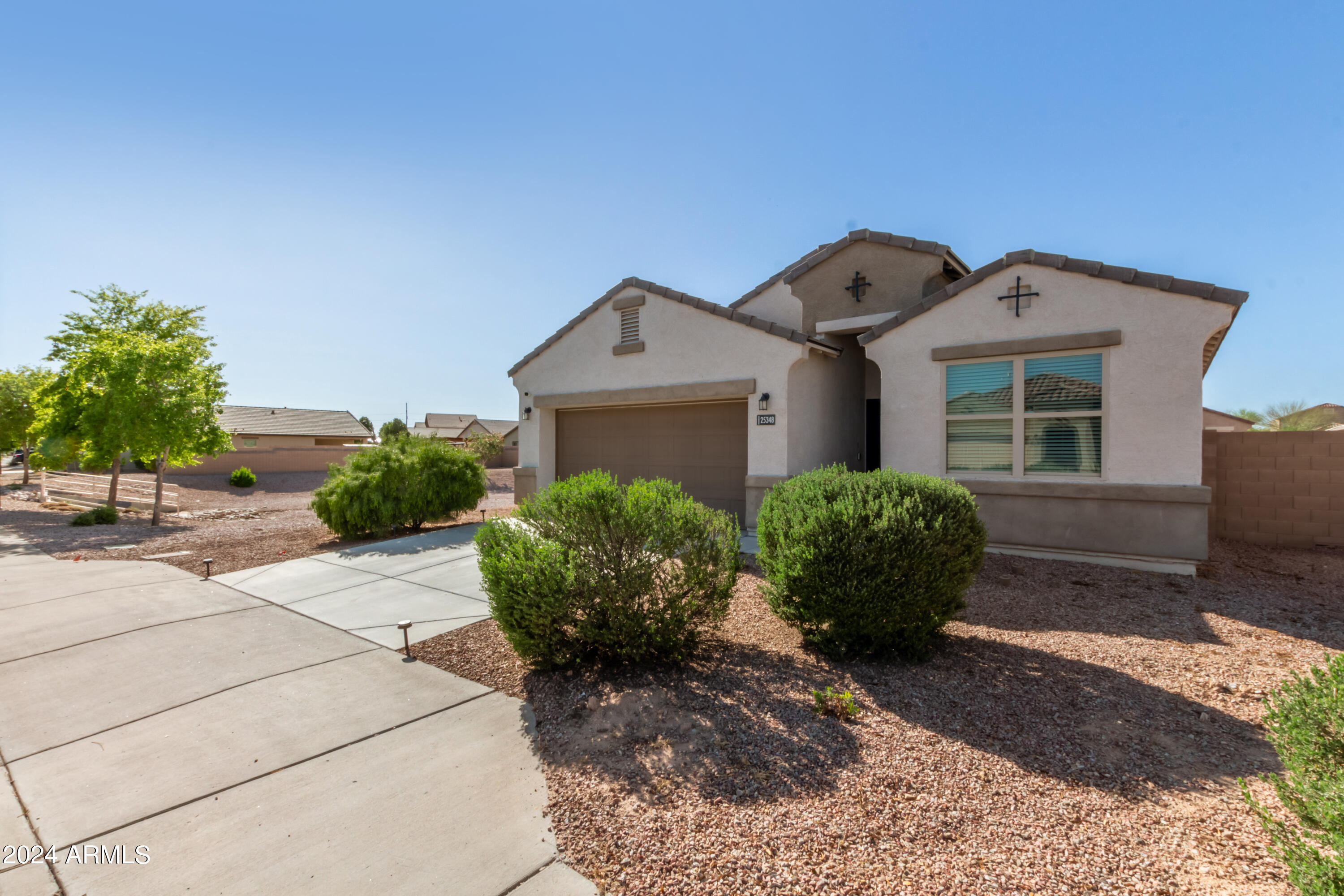 25348 W CARSON Drive