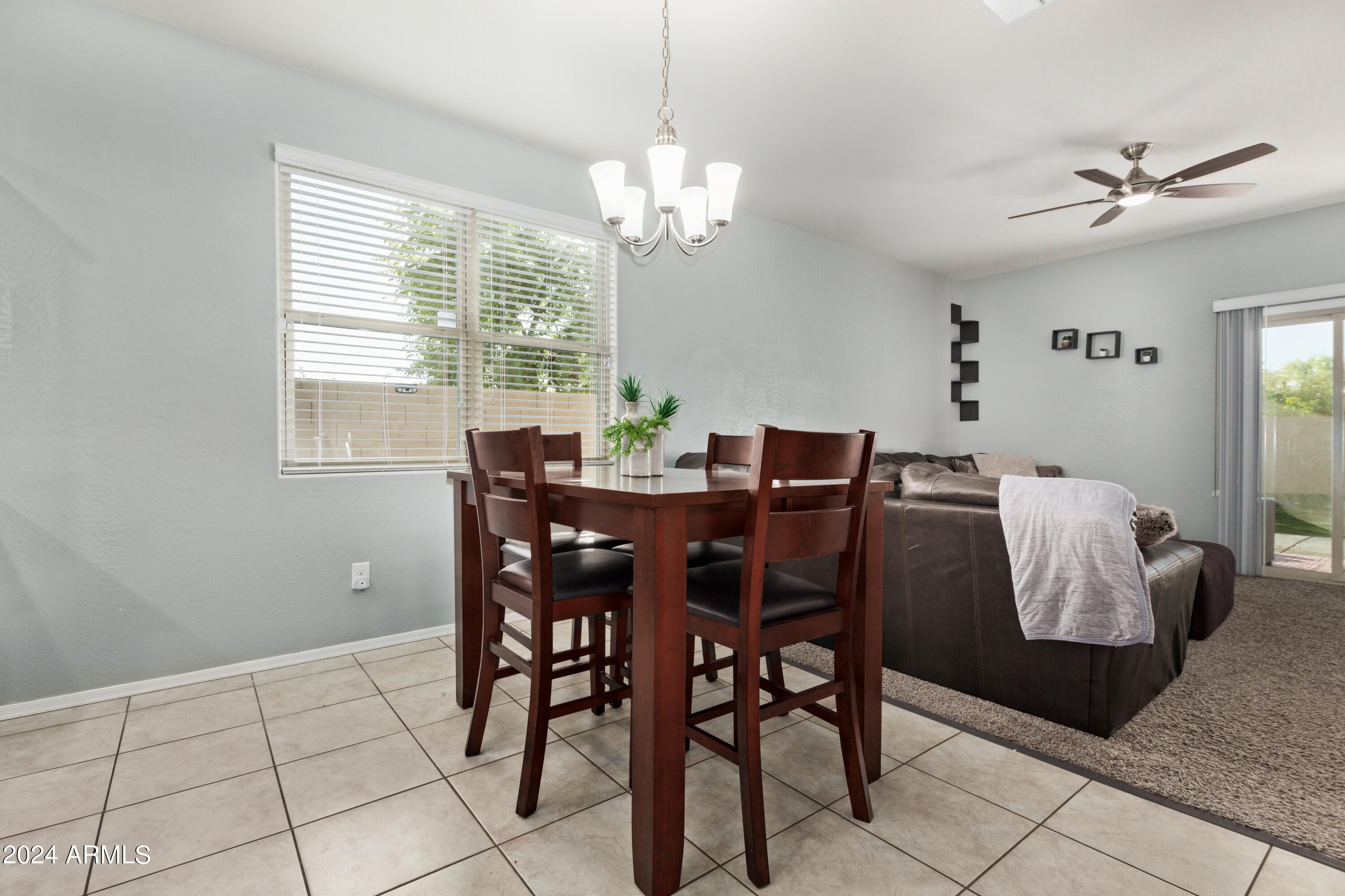 25348 W CARSON Drive