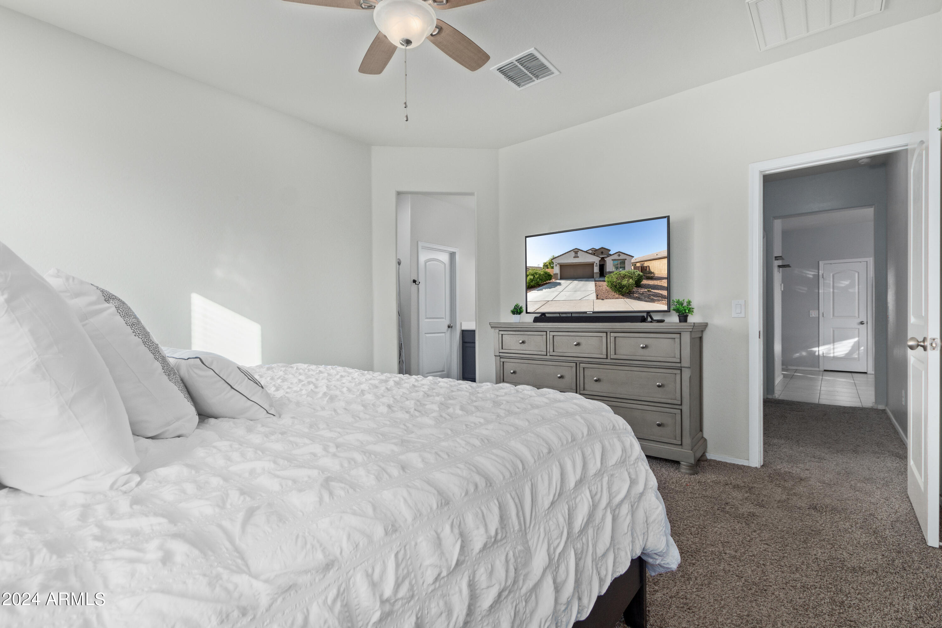 25348 W CARSON Drive