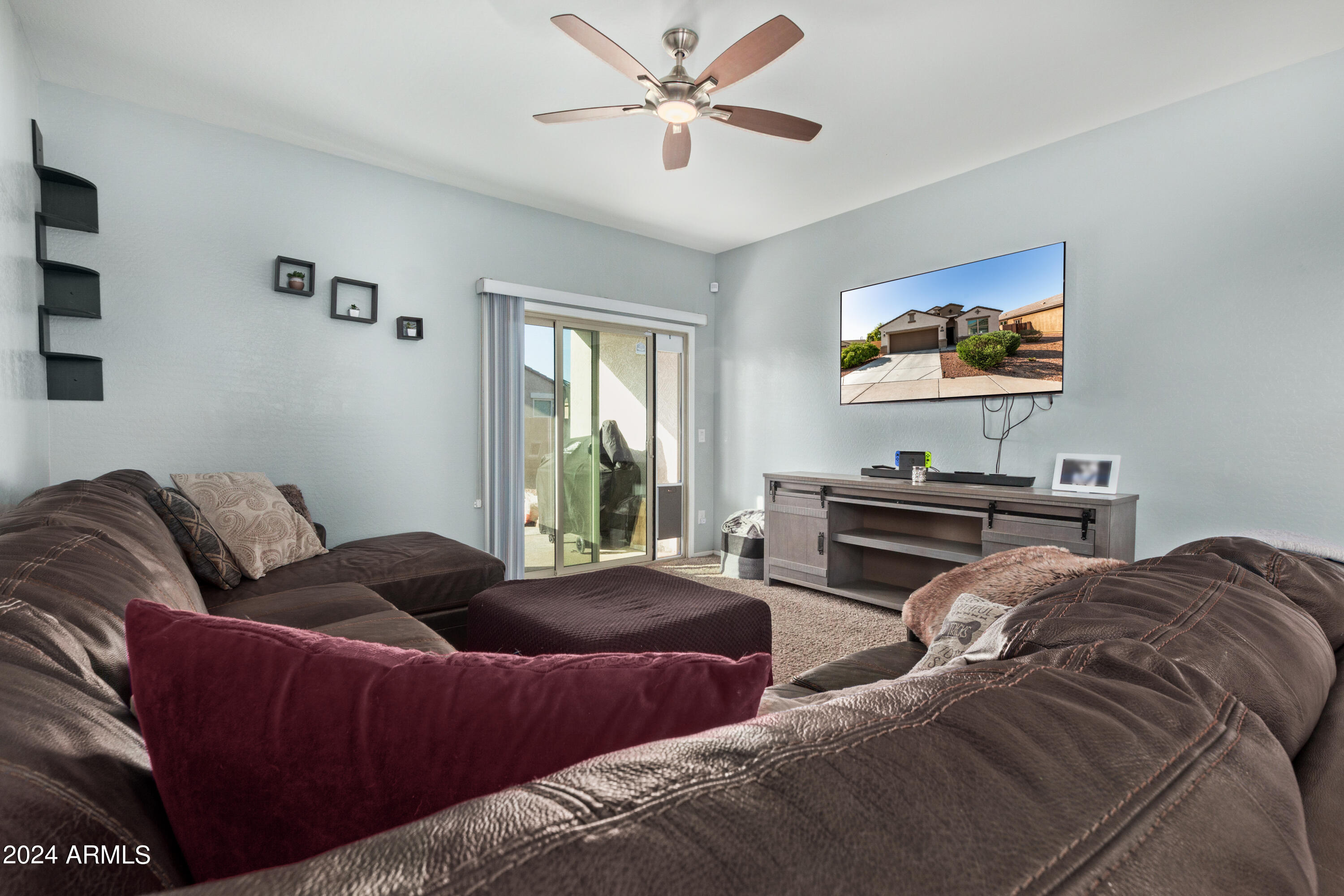 25348 W CARSON Drive