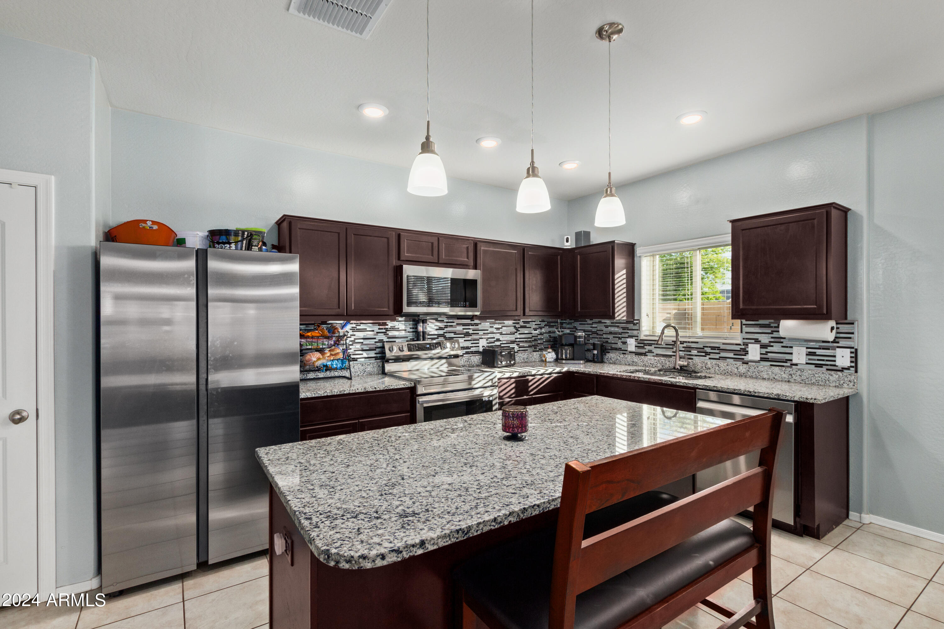 25348 W CARSON Drive