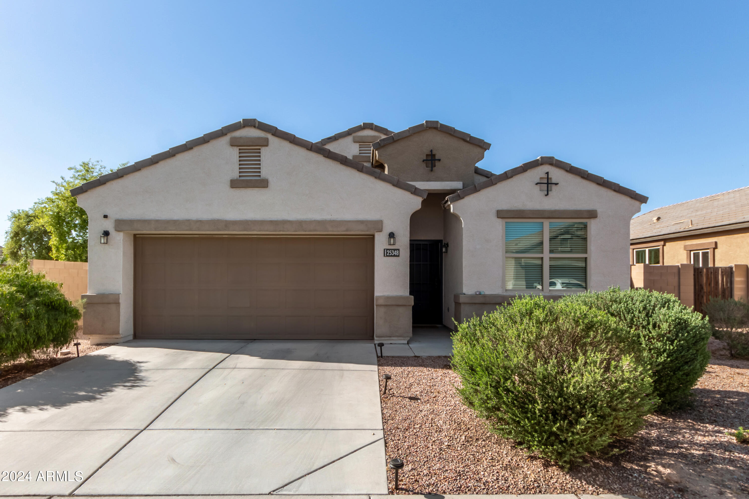 25348 W CARSON Drive