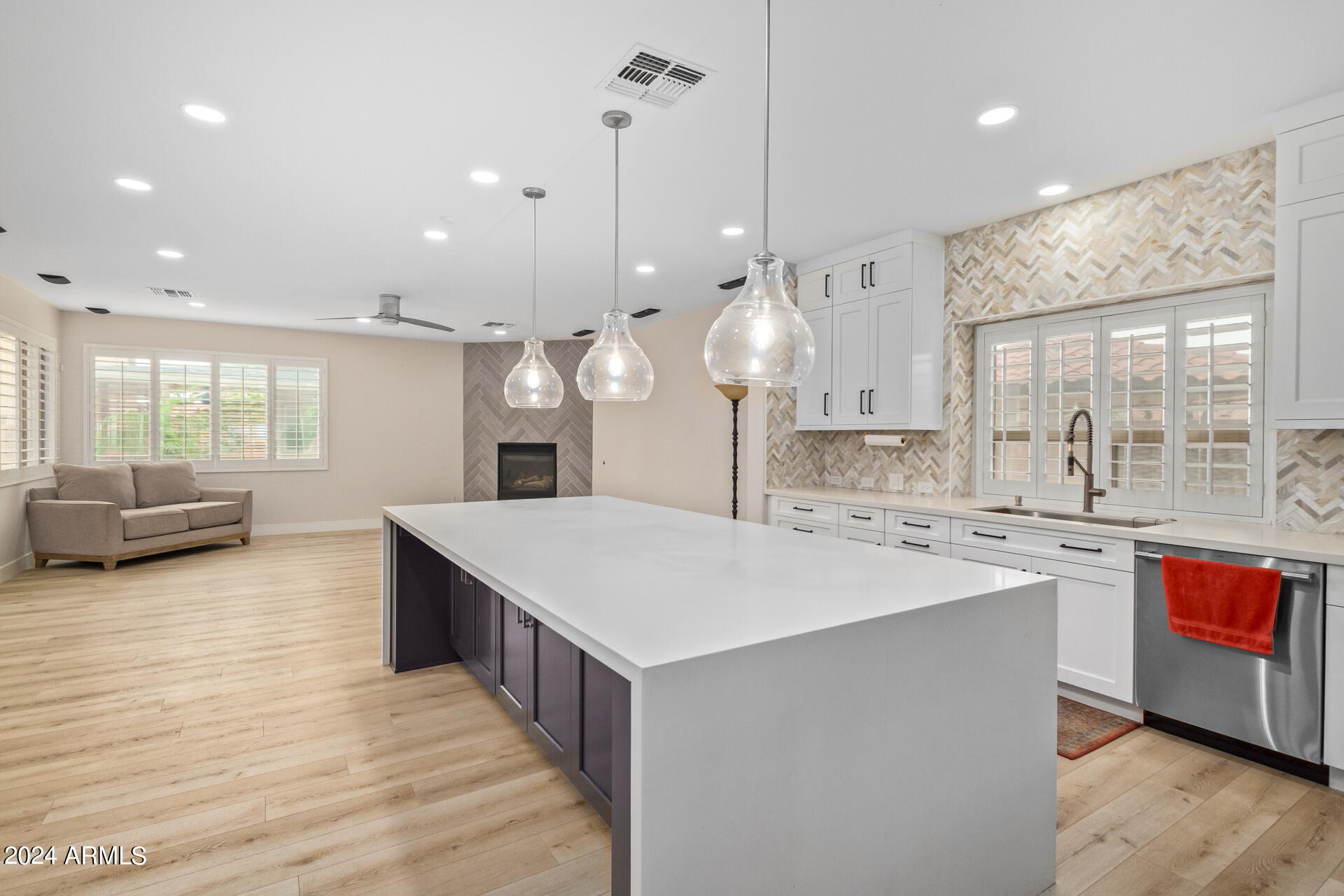 41122 W HOPPER Drive