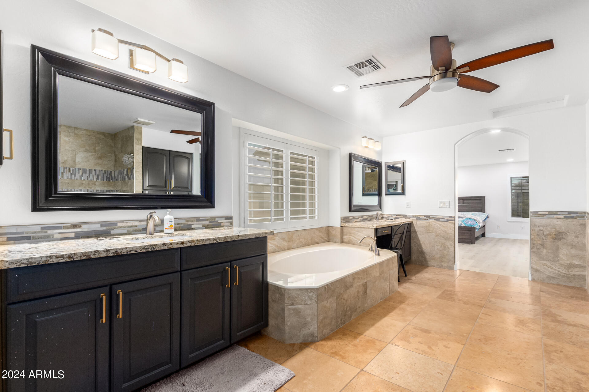 41122 W HOPPER Drive