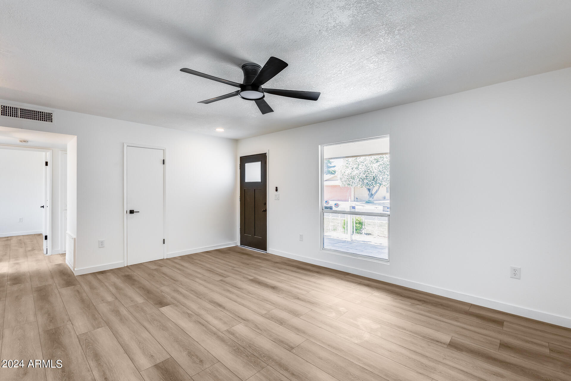 10612 W EL CAPITAN Circle