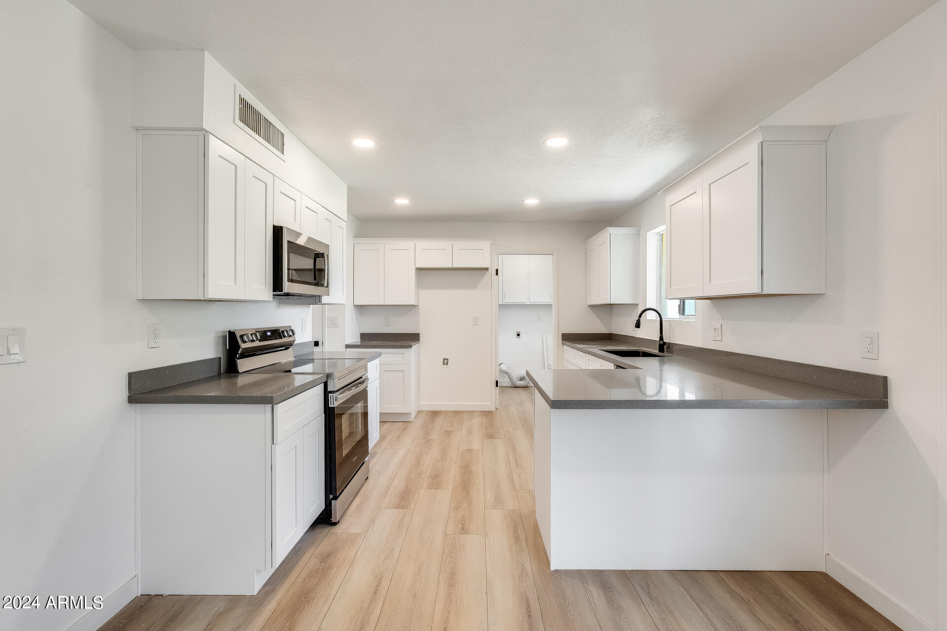 10612 W EL CAPITAN Circle