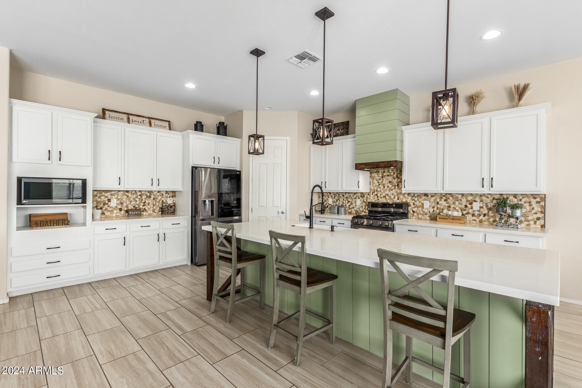 23131 E VIA DEL SOL --