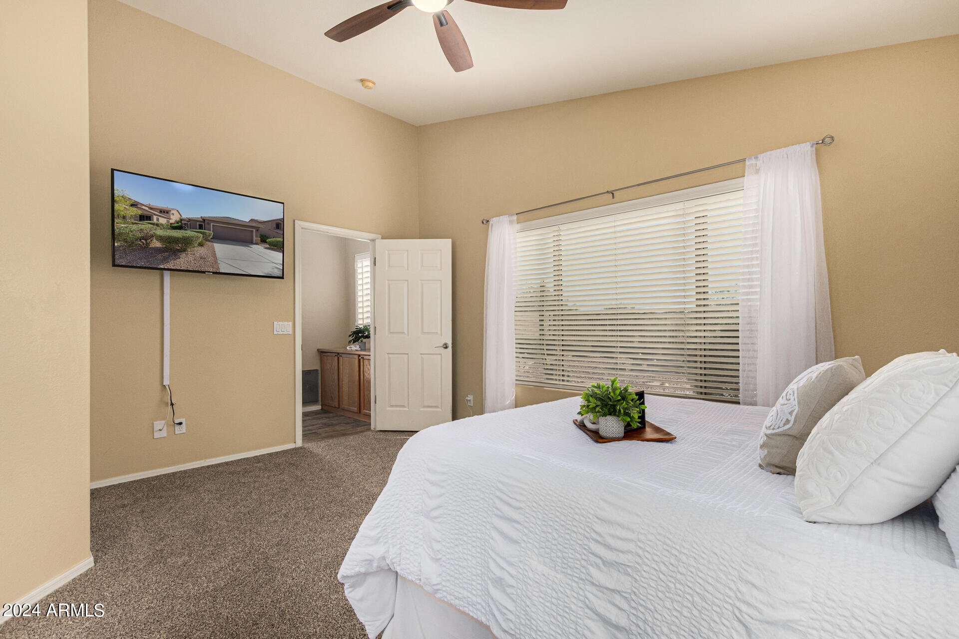 17389 W COYOTE TRAIL Drive