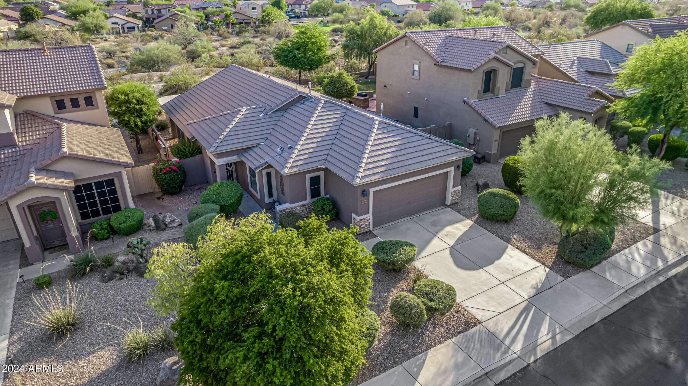17389 W COYOTE TRAIL Drive