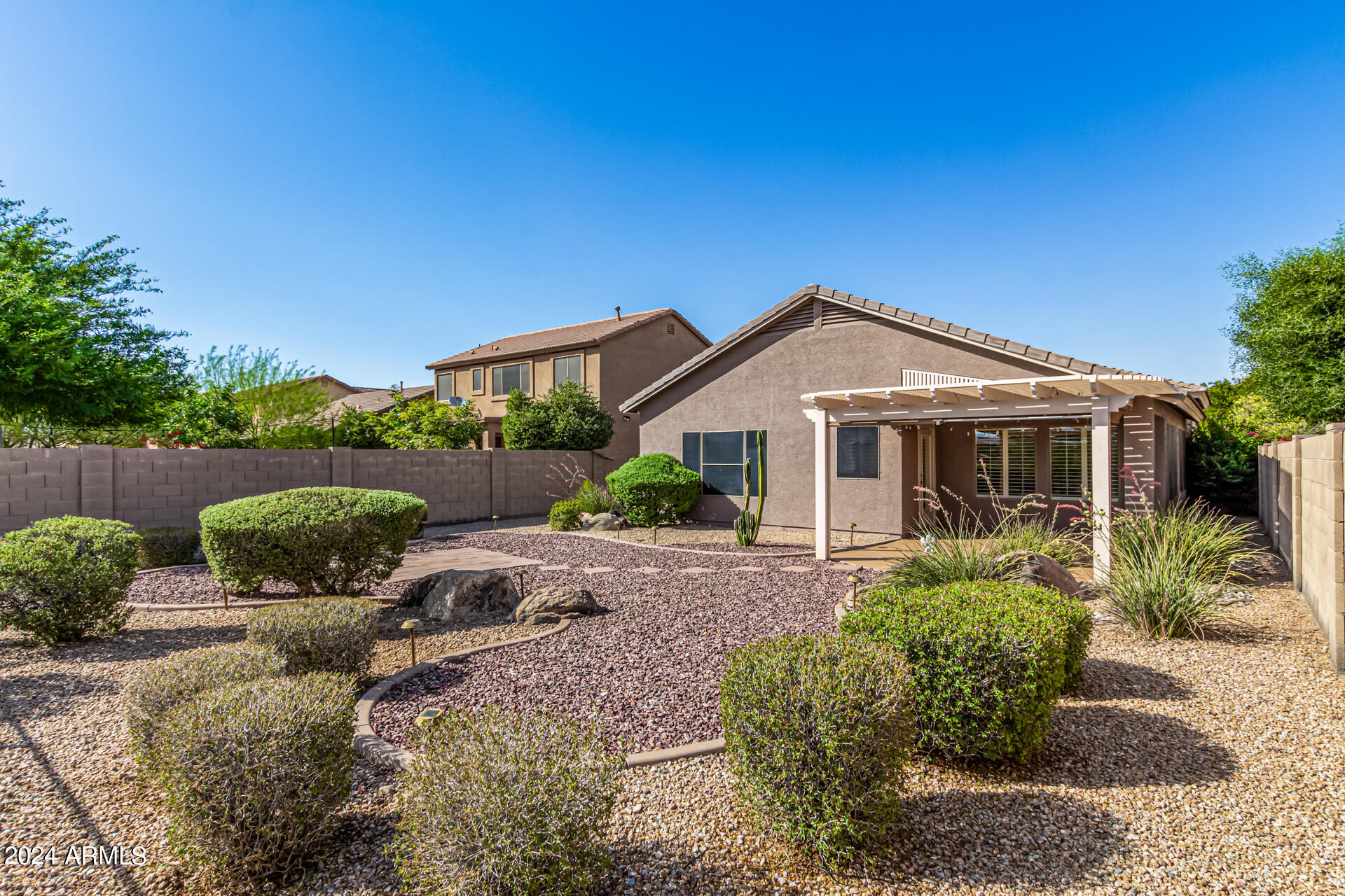 17389 W COYOTE TRAIL Drive