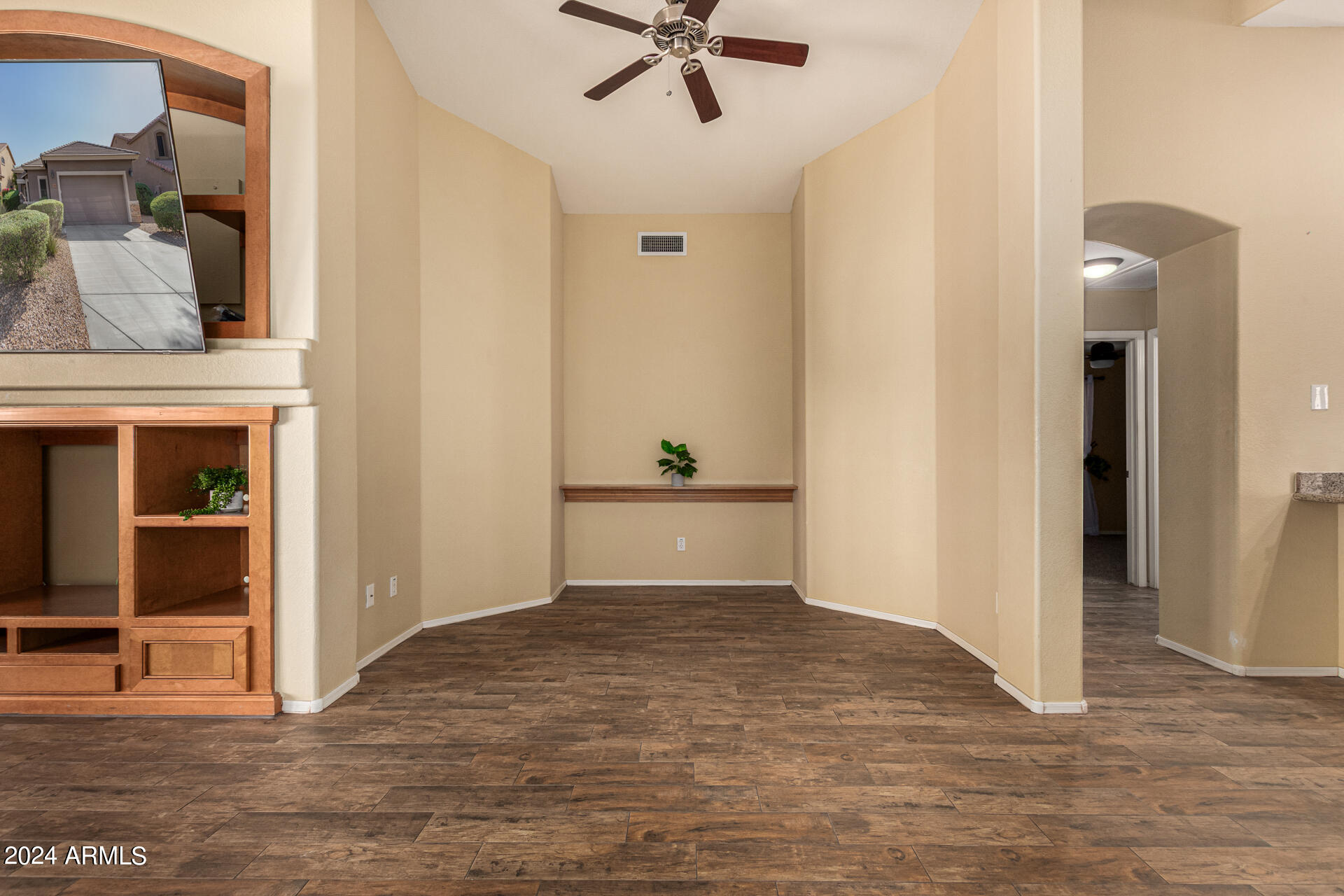 17389 W COYOTE TRAIL Drive