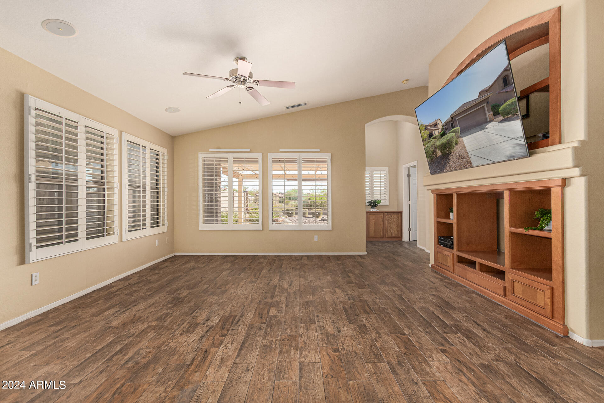 17389 W COYOTE TRAIL Drive