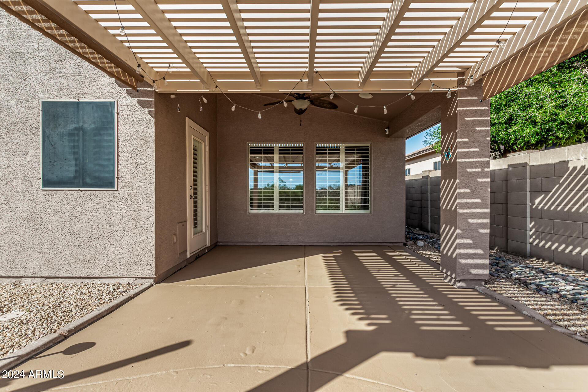 17389 W COYOTE TRAIL Drive