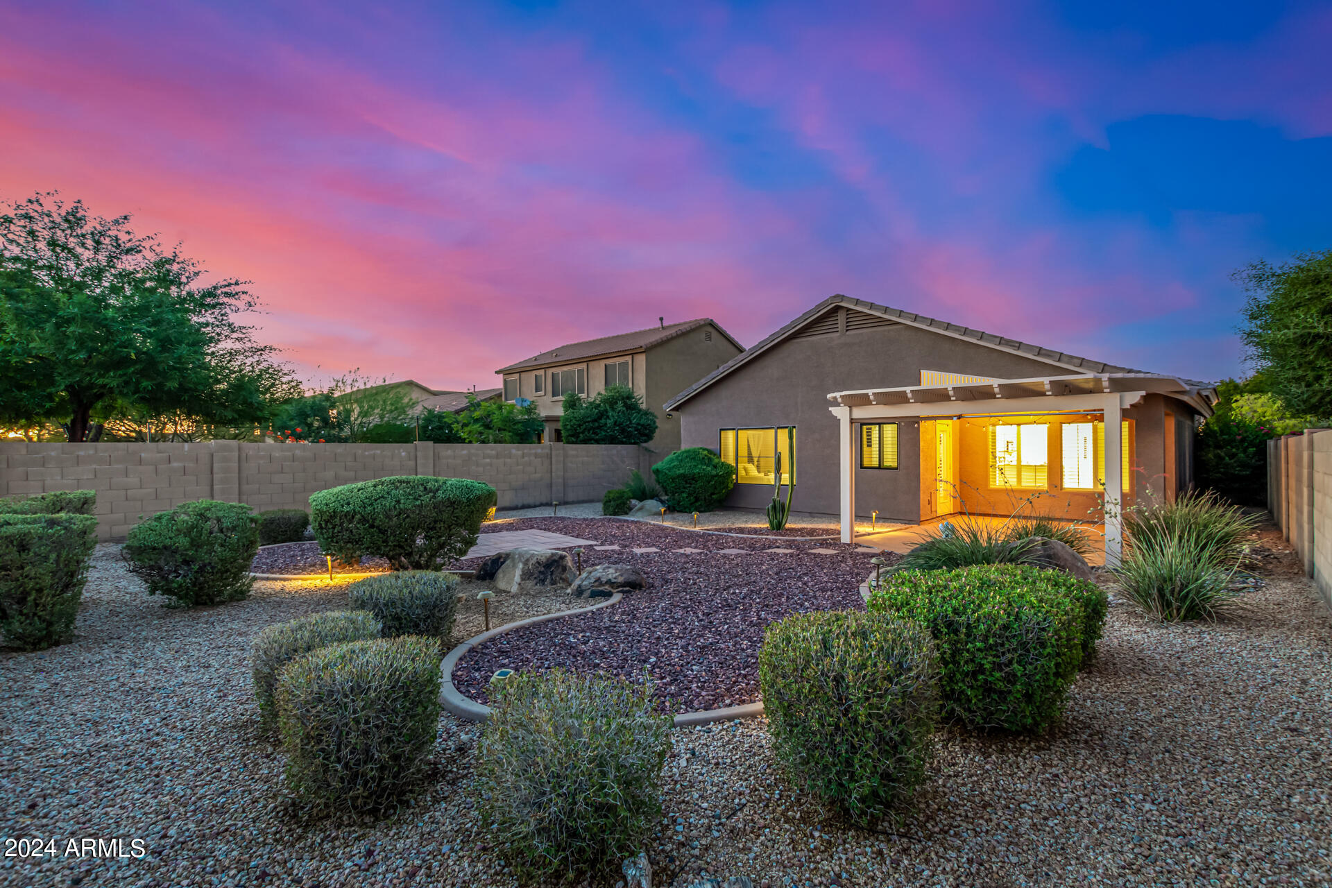 17389 W COYOTE TRAIL Drive