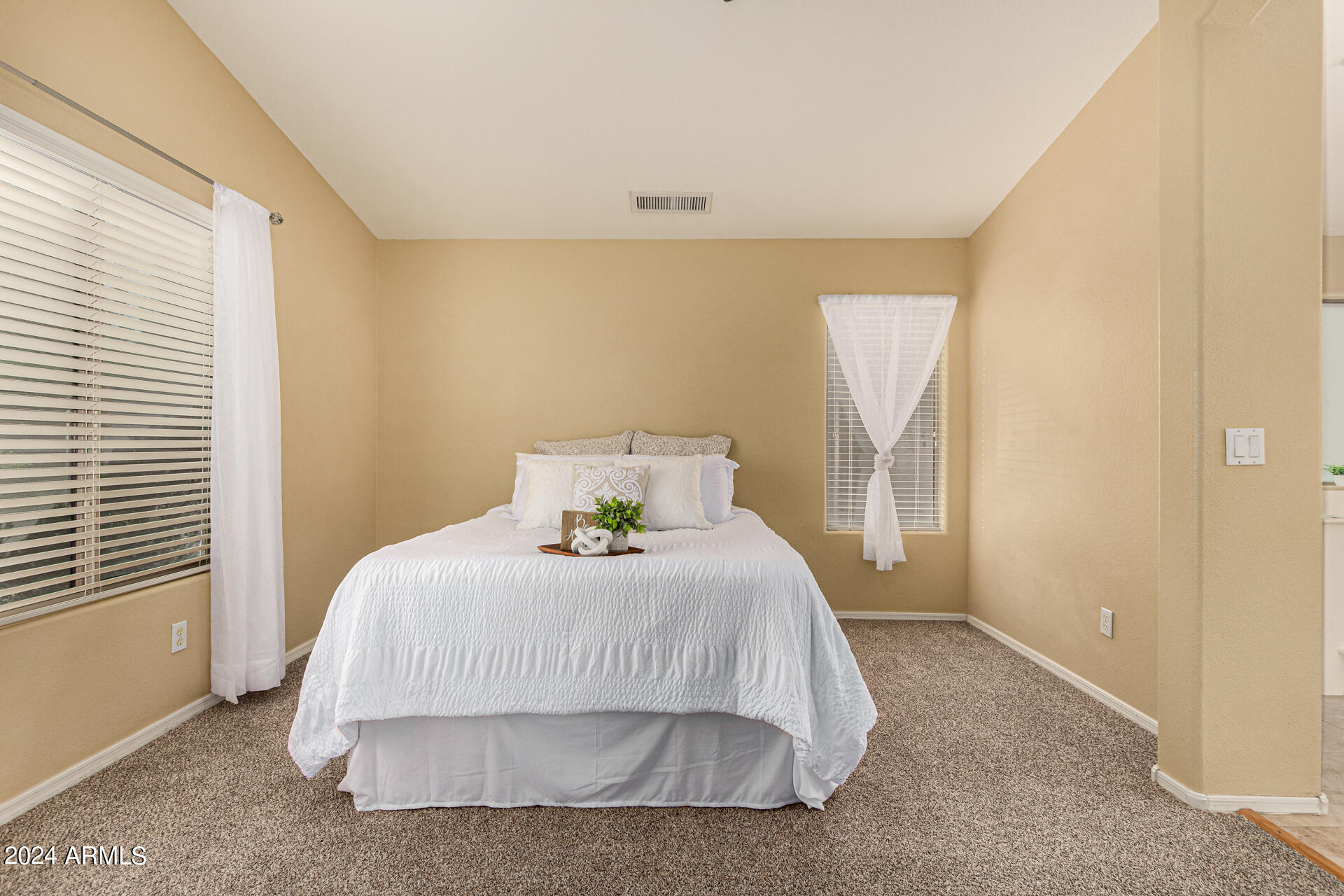 17389 W COYOTE TRAIL Drive