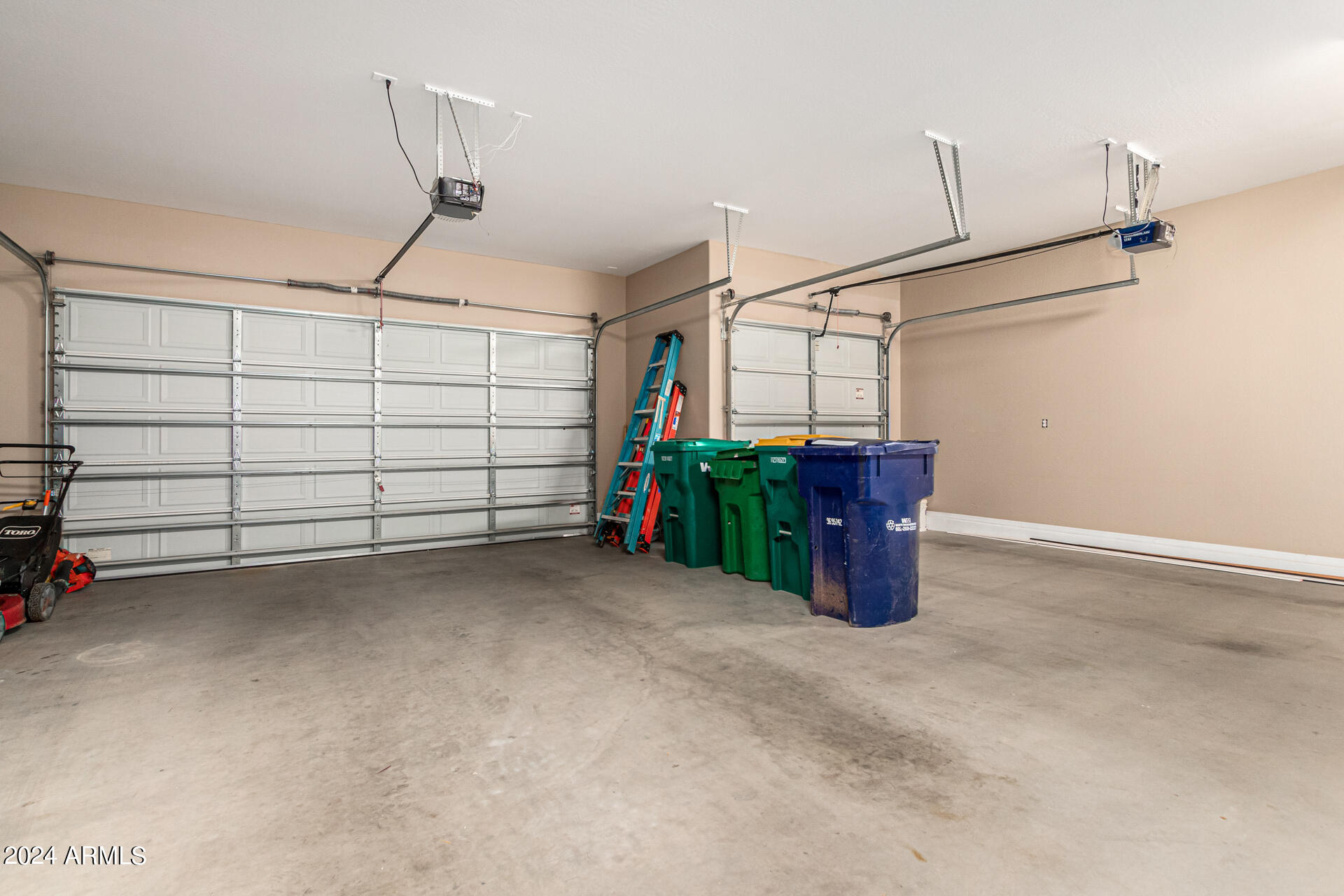 18157 W LAS PALMARITAS Drive