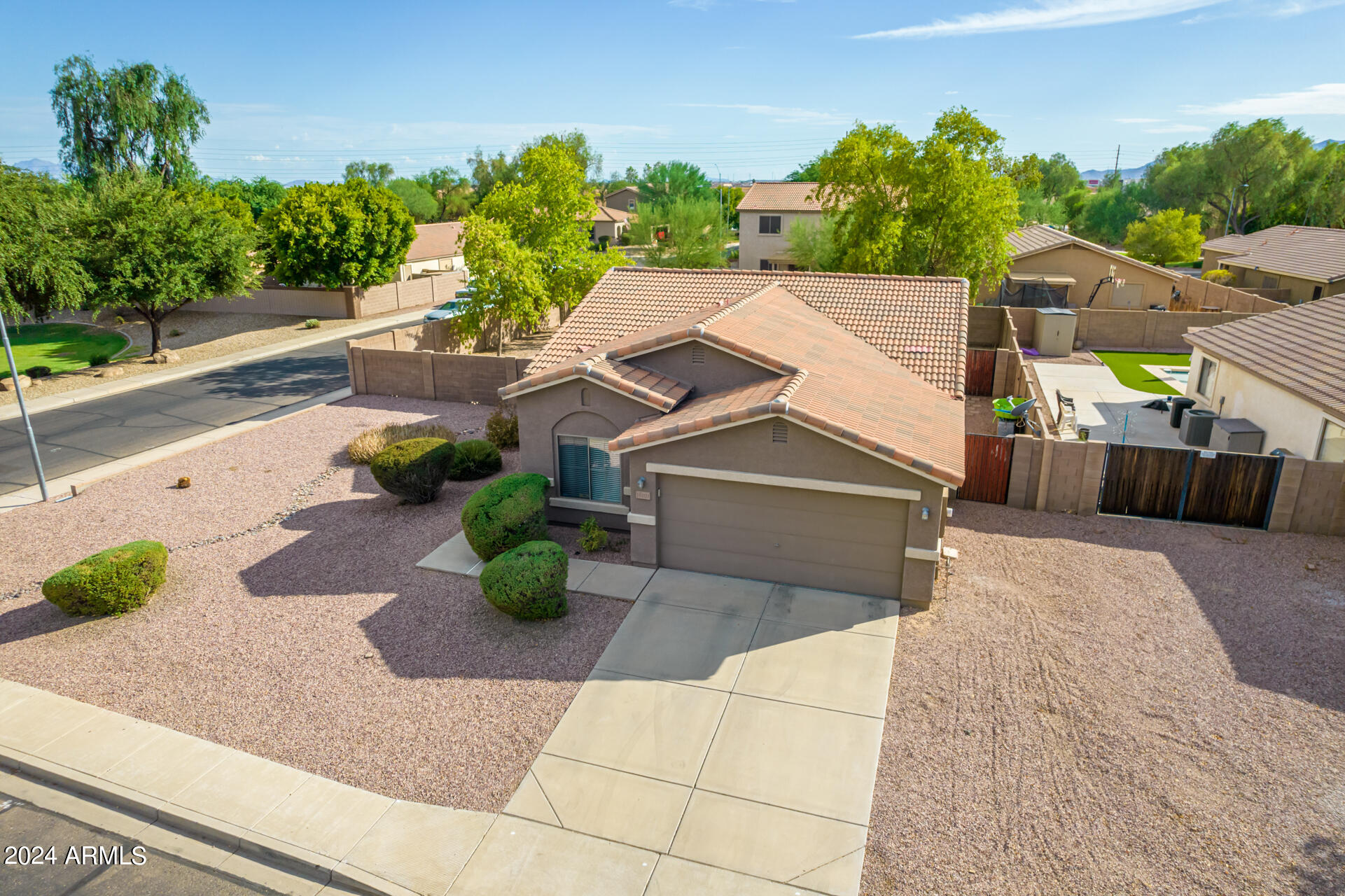 16103 W REDFIELD Road