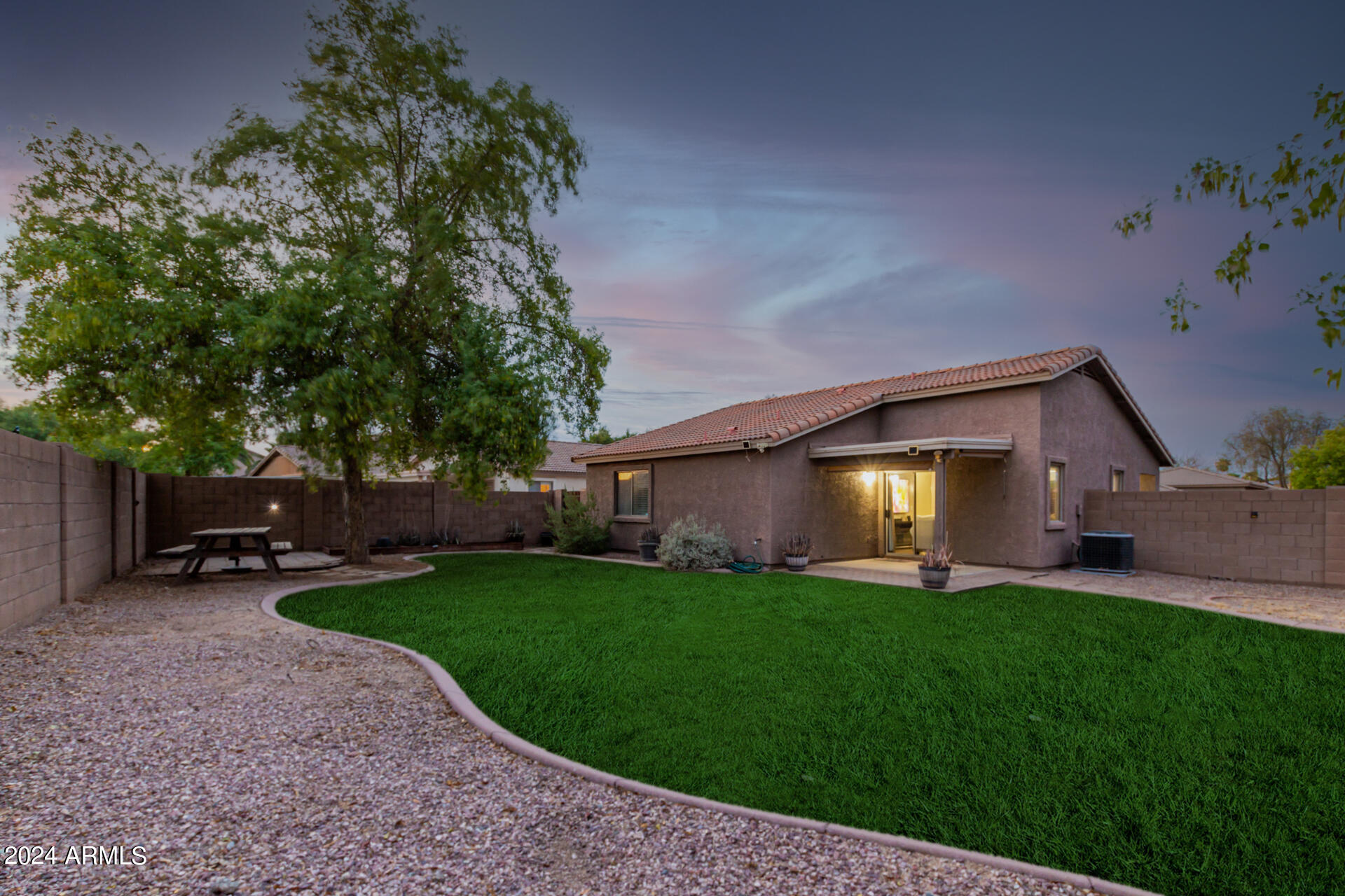 16103 W REDFIELD Road