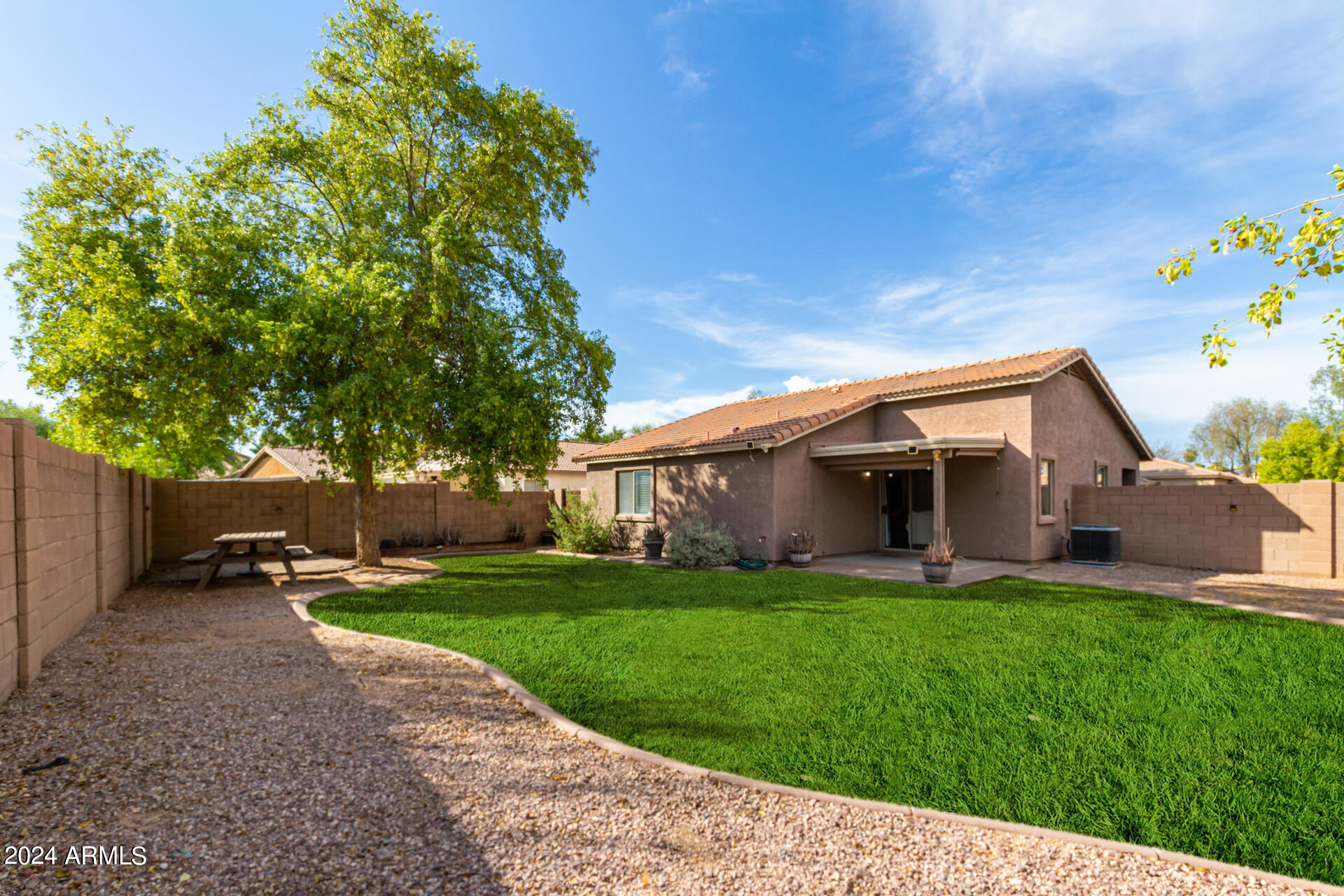 16103 W REDFIELD Road