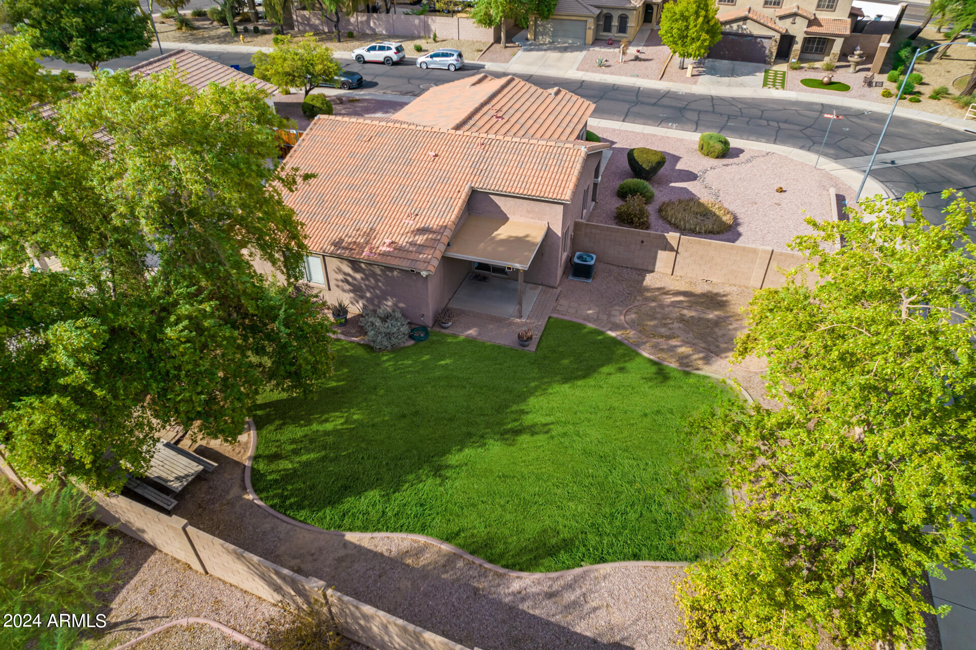 16103 W REDFIELD Road