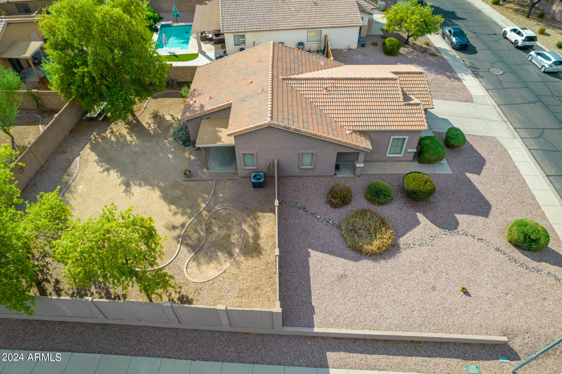 16103 W REDFIELD Road