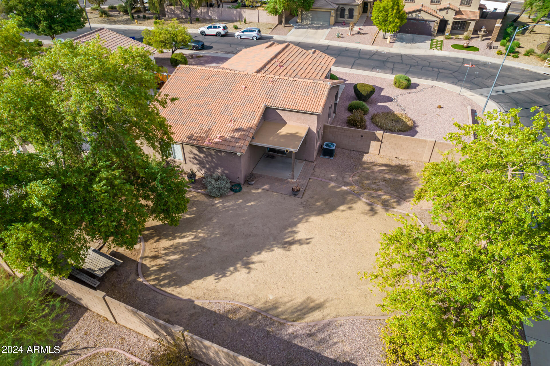 16103 W REDFIELD Road