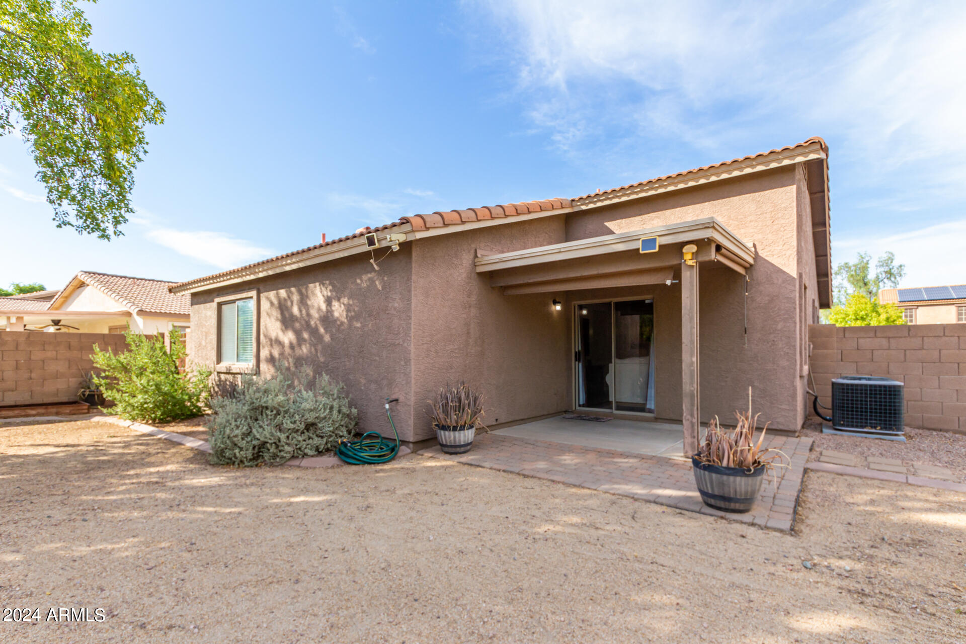 16103 W REDFIELD Road