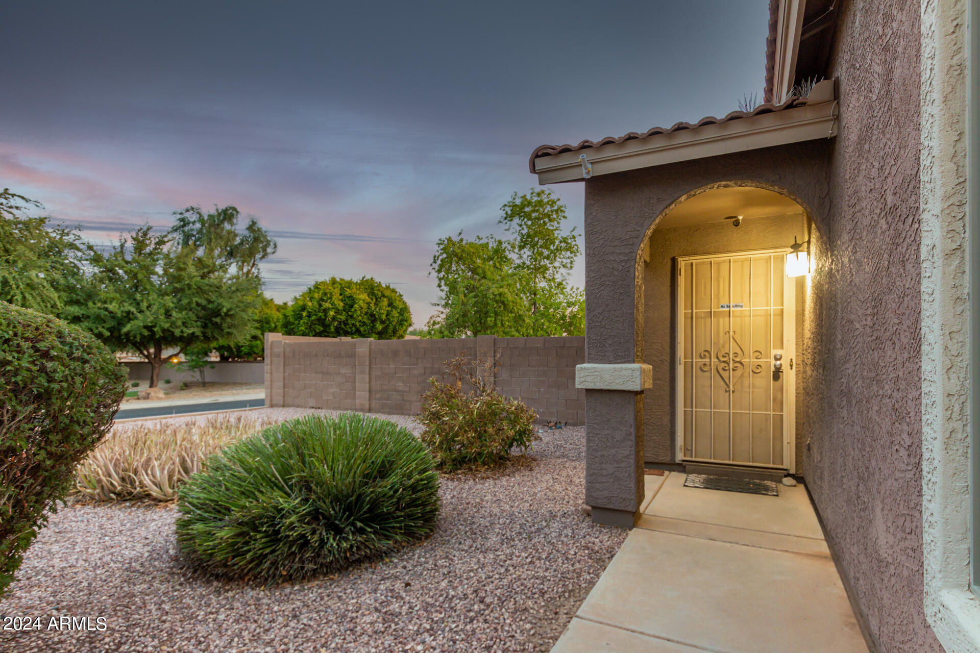 16103 W REDFIELD Road