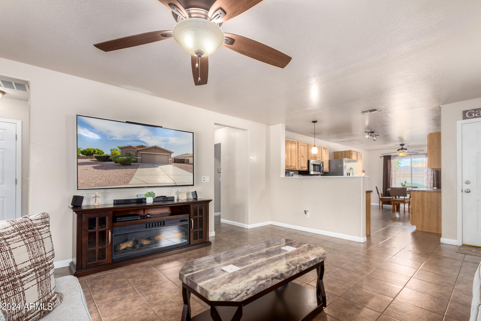 16103 W REDFIELD Road